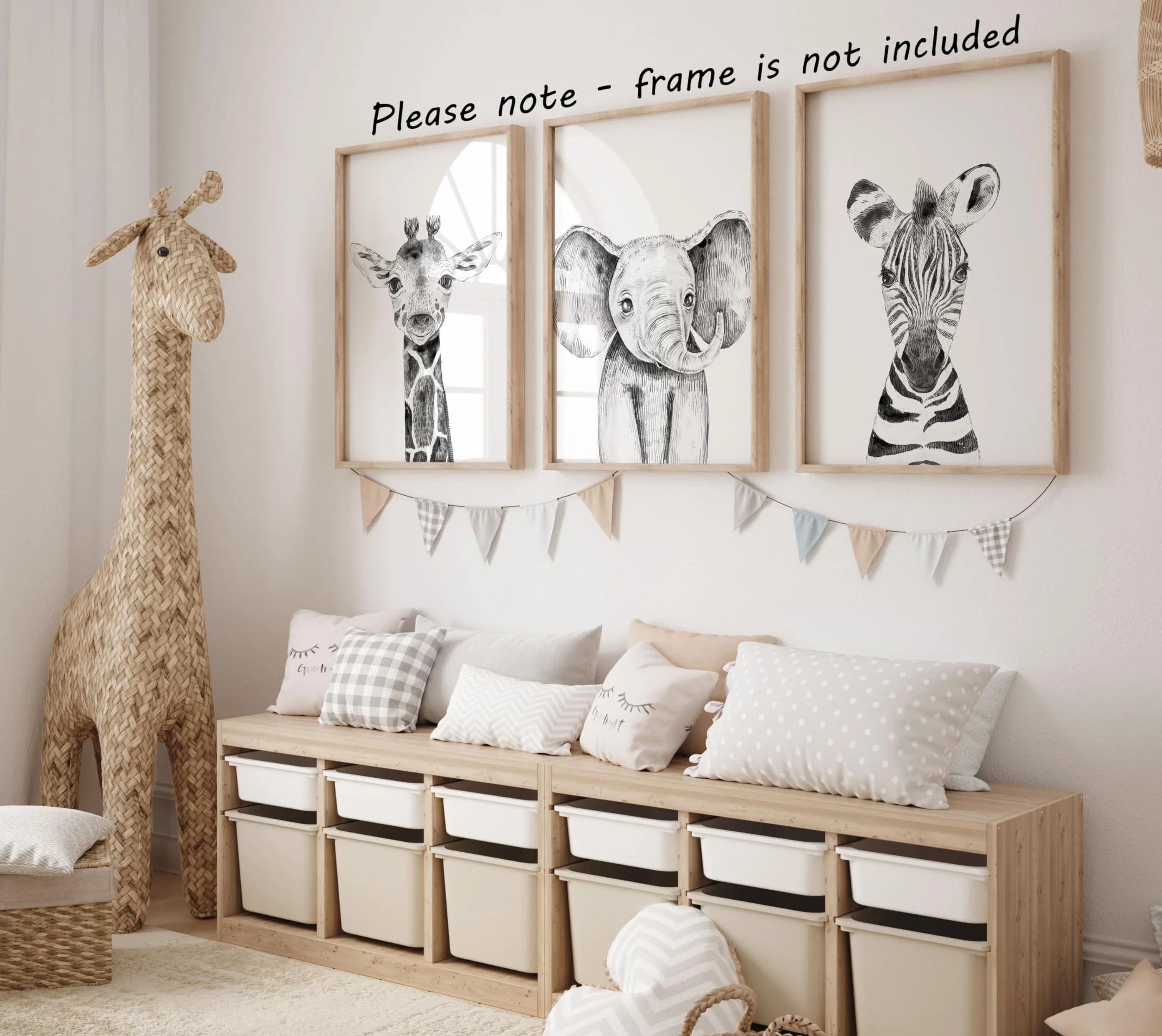 Eviepops Prints Quadri Cameretta Bambini Safari – Set di 3 Stampe Animali Elefante, Giraffa, Zebra Stile Bianco e Nero Decorazione Parete Bambini Senza Cornice (A3)