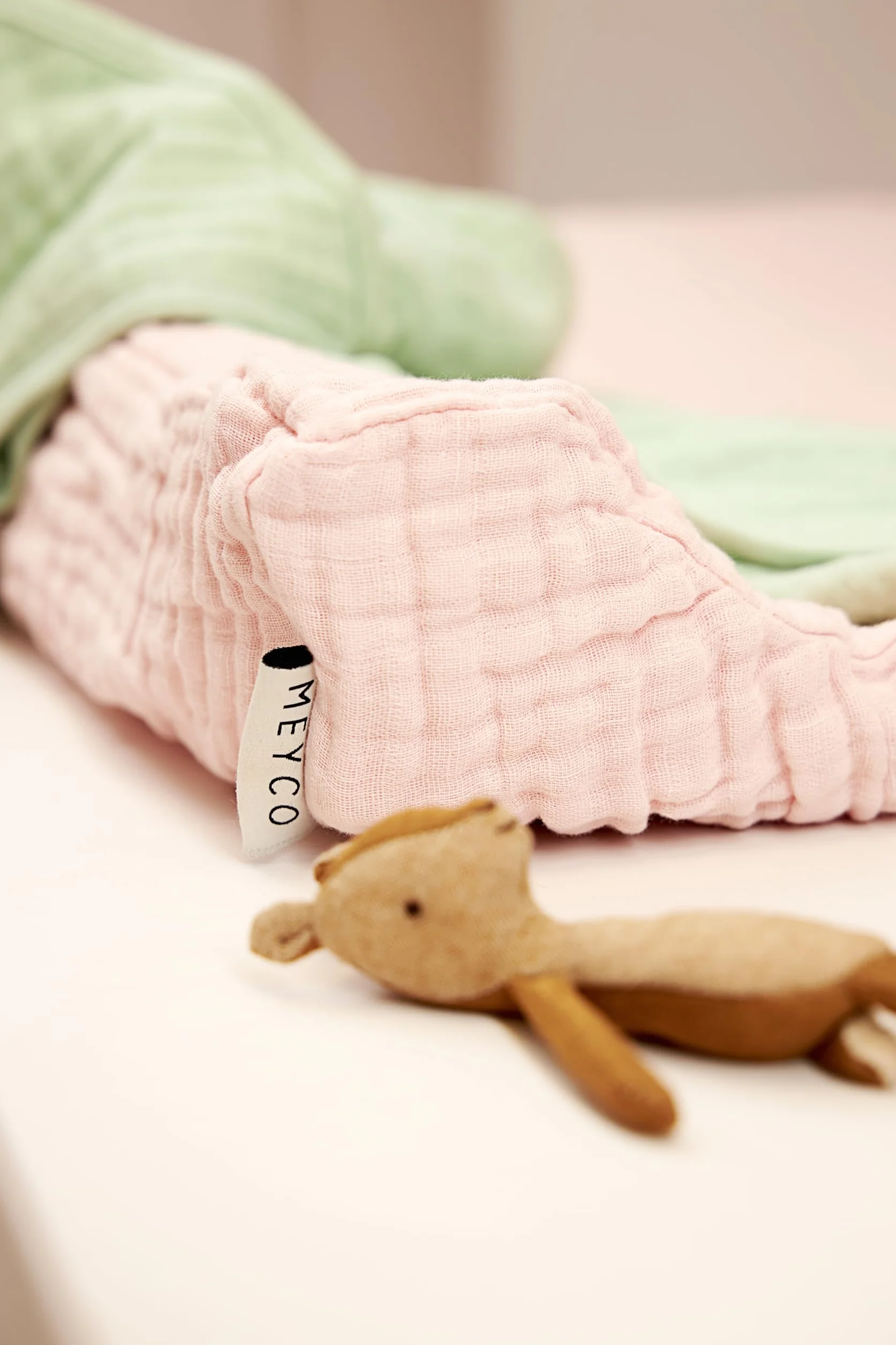 Coprifasciatoio Meyco Baby Uni (fasciatoio in 100% cotone, prelavato, morbido, delicato sulla pelle, lavabile e adatto all'asciugatura, dimensioni: 50 x 70 cm), rosa tenue