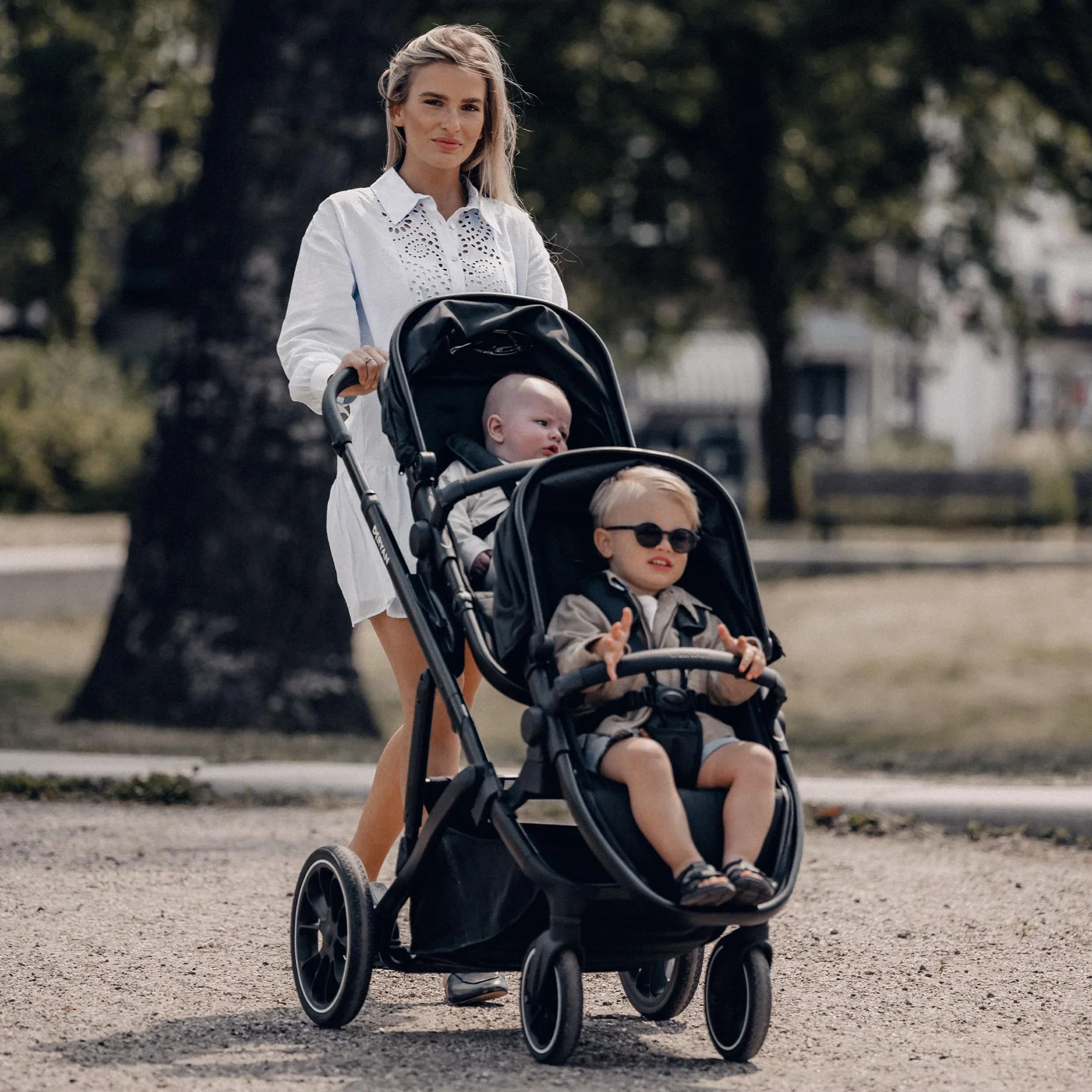 Deryan Evy V2 Passeggino per 2 bambini, Duo Tandem, 0-4 anni, doppio Duett, per neonati e bambini in età prescolare, carrozzine fino a 50 kg, passeggino, passeggino da viaggio 2 in 1, Nero con zecca