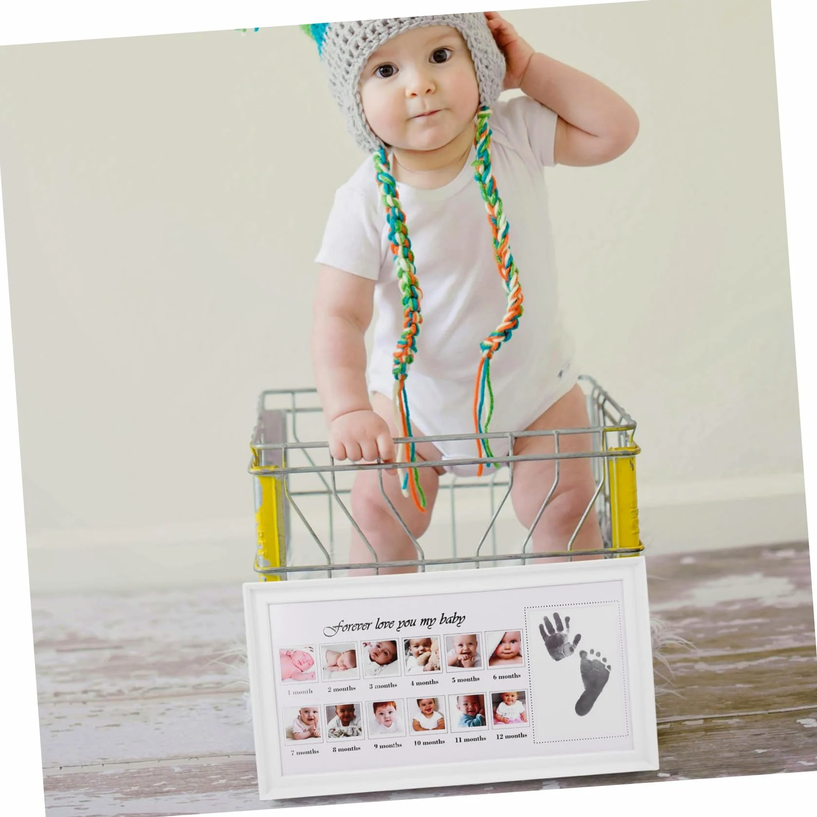 Portafoto Impronte Mani e Piedi Neonata 12 Mesi Bianco | Pp e Pvc, Esposizione da Tavolo, Regalo per Genitori di Neonati, Stile Semplice ed Elegante