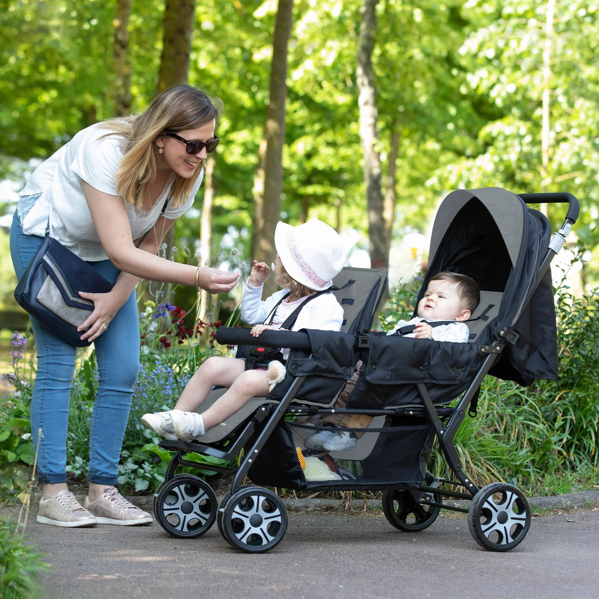 Bebeconfort Teamy passeggino fratellare gemellare lineare, passeggino tandem doppio leggero e compatto, pesa solo 12,5 kg, con parapioggia e coprigambe inclusi, Mineral Graphite