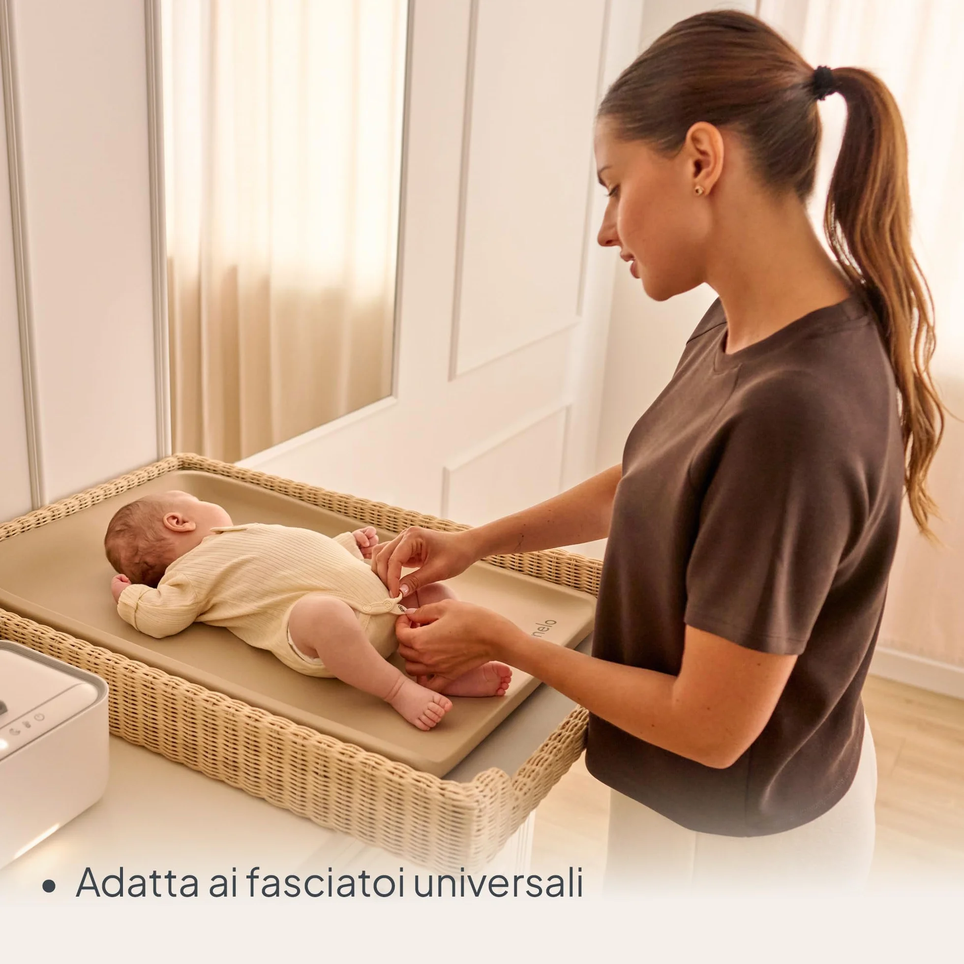 LIONELO Fasciatoio Neonato MEGS 50×70 cm Materassino Fasciatoio in Schiuma PU, Morbido Caldo al Tatto, Impermeabile, Antiscivolo, con Bordi Rialzati per Comfort e Sicurezza, Portatile (Beige)