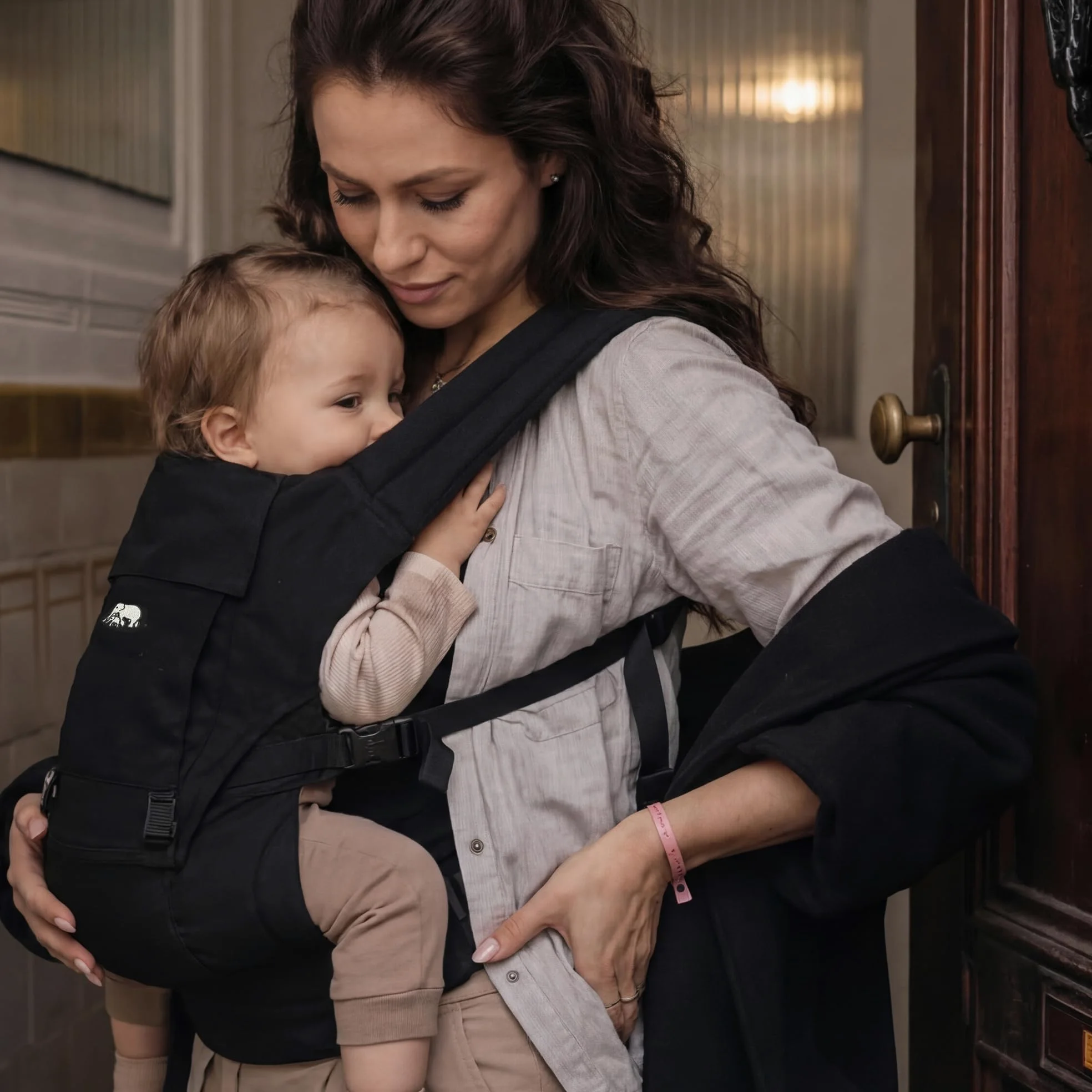 Marsupio Deryan Pack 4 in 1, ergonomico, convertibile, 100% cotone, per bambini da 0 a 3 anni, da 3 a 15 kg, posizione ergonomica a M, schiena a X, fibbia a scatto, nero