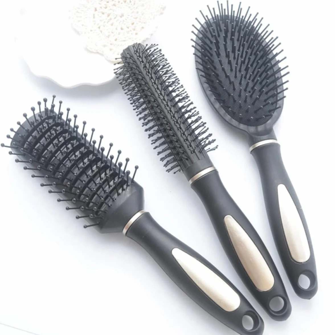 Pettini Massaggianti Antistatici con Manico Ergonomico Set 3 in Plastica Colore Nero per Capelli Ricci, Adatti per Salone e Casa
