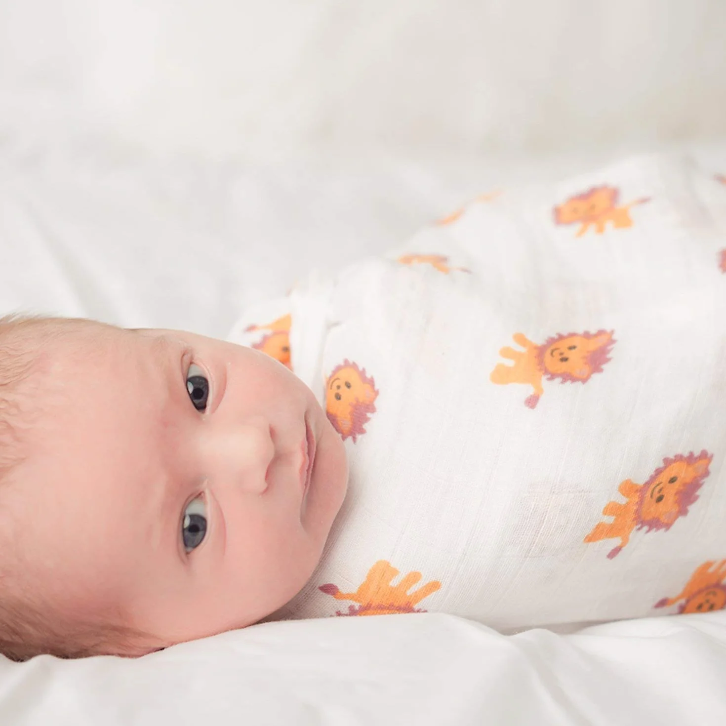 Cuddlebug Copertina Neonato in Mussola (4 Pezzi) - Coperte in 100% Mussola di Cotone per Neonato, Coperte in Mussola Morbide e Traspiranti, Teli Multiuso per Neonati (Safari Friends)