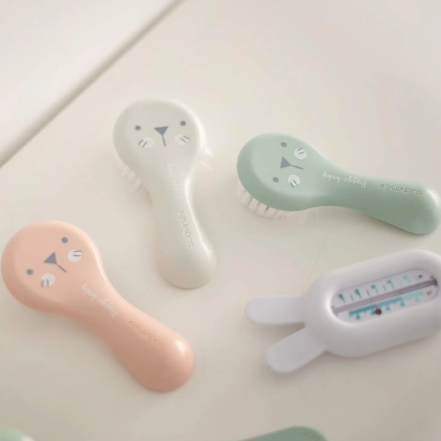 Suavinex Set Spazzola e Pettine per neonati e bambini - Idea Regalo - Rosa