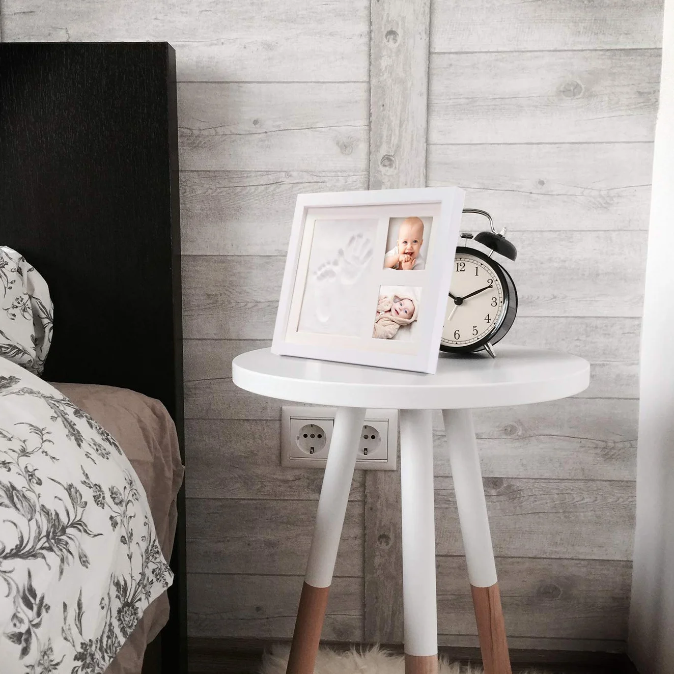 Cornice Impronte Neonato – Kit Impronta Mani e Piedi in Legno, Personalizzabile, Idea Regalo e Bomboniera Battesimo – Ricordo Unico per Neonati (Bianca, 30.6 x 24.8 x 2 cm)