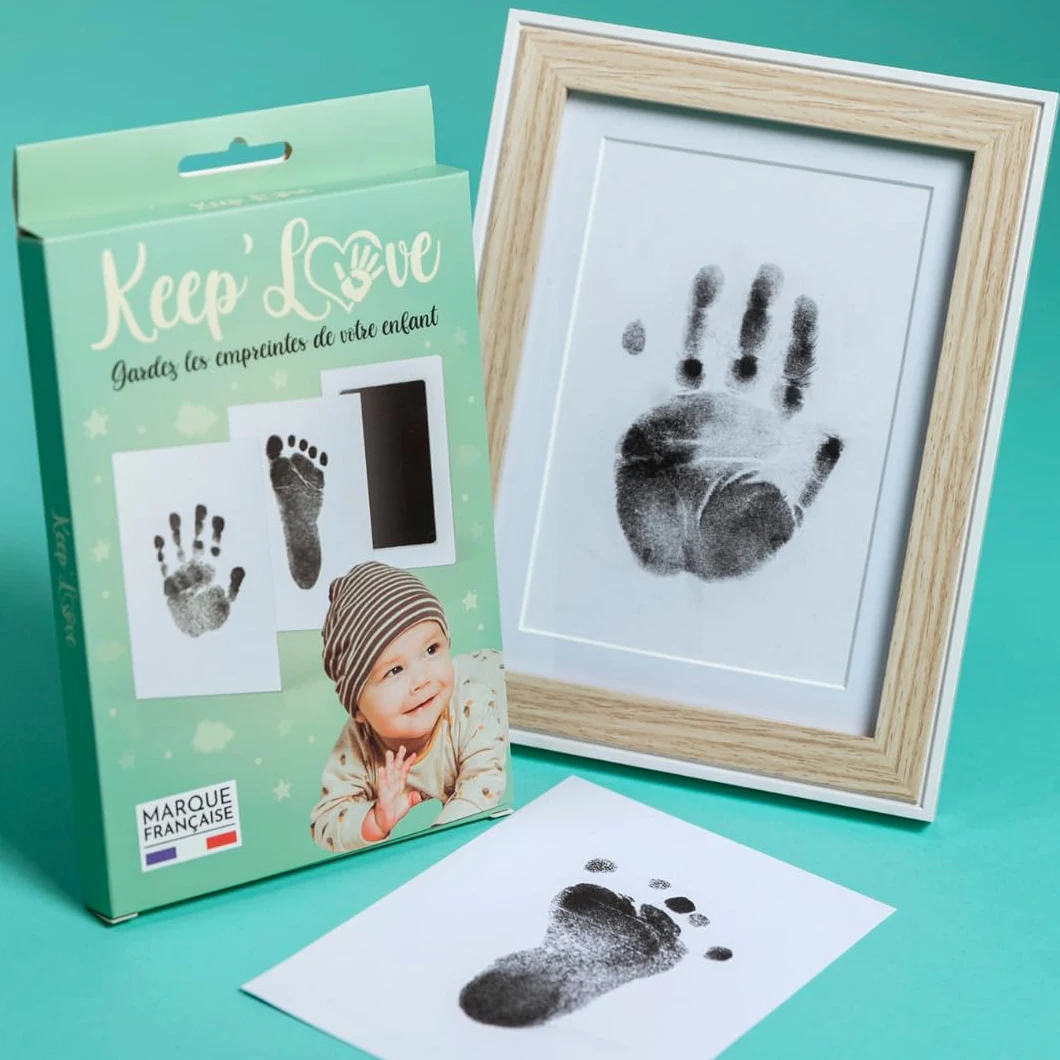 Keep'Love - Set di cornici per impronte per bambini, kit impronta piedi e mani, regalo per nascita, decorazione originale per la camera dei bambini, cornice per foto in legno con contorno bianco FSC
