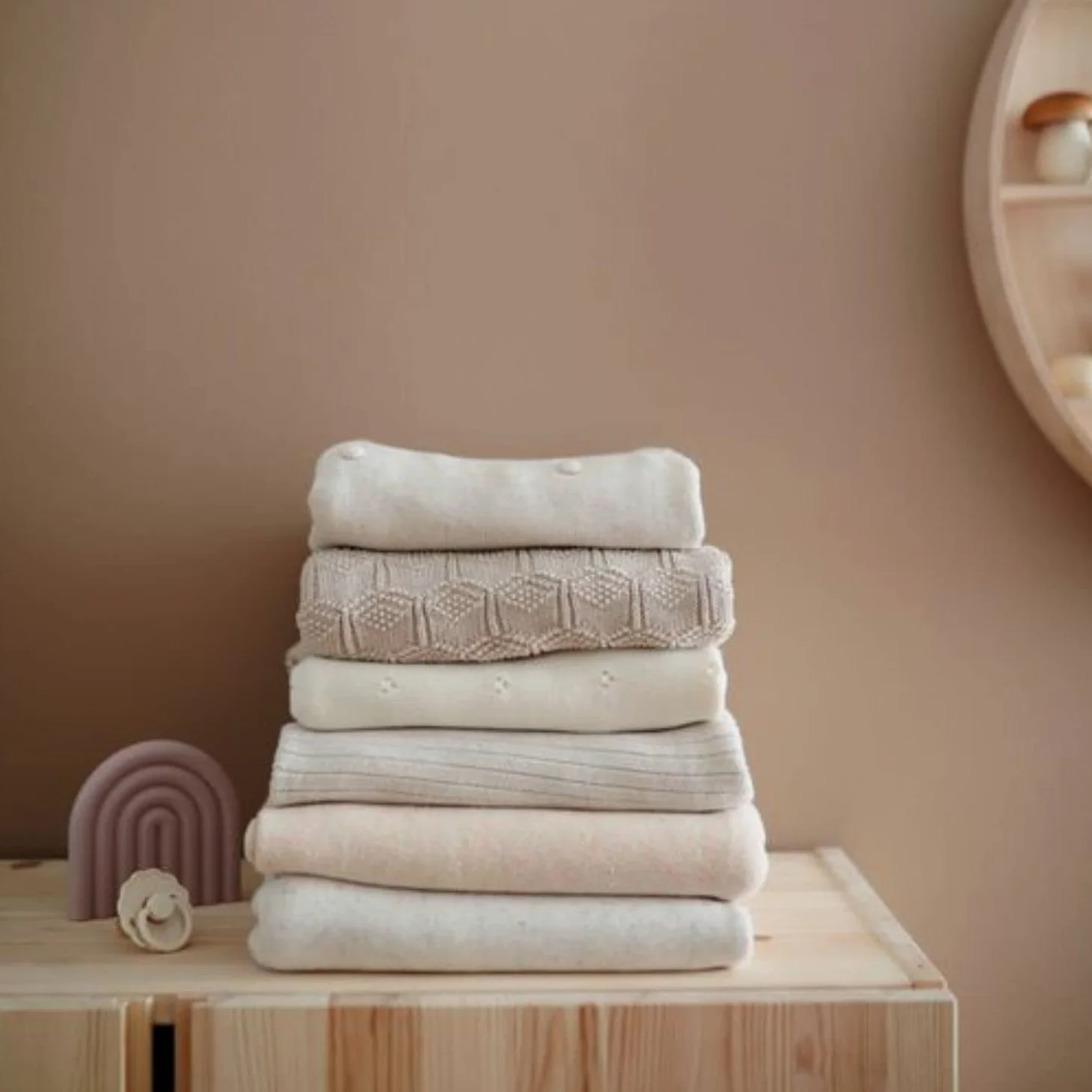 mushie | Coperta Lavorata a Maglia per Neonati e Bambini | copertina culla bambino, plaid bebe | 80 x 100 cm e 100% Cotone Biologico | Perfetta per Ogni Condizione Atmosferica | Off White Melange