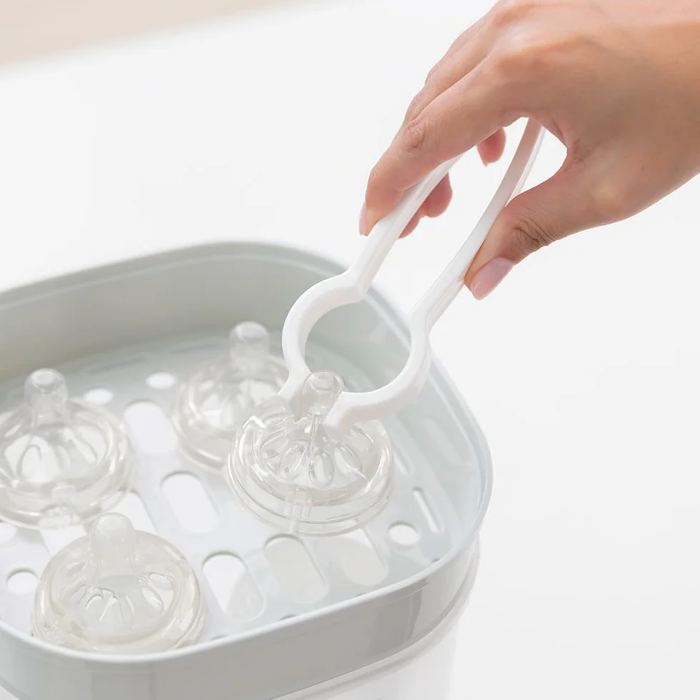 Miniland - Mini Steamy Sterilizzatore Vapore Bianco Grande Capacità, Sterilizzazione Naturale Senza Prodotti Chimici, Lavabile in Lavastoviglie, Segnale Visivo e Spegnimento Automatico