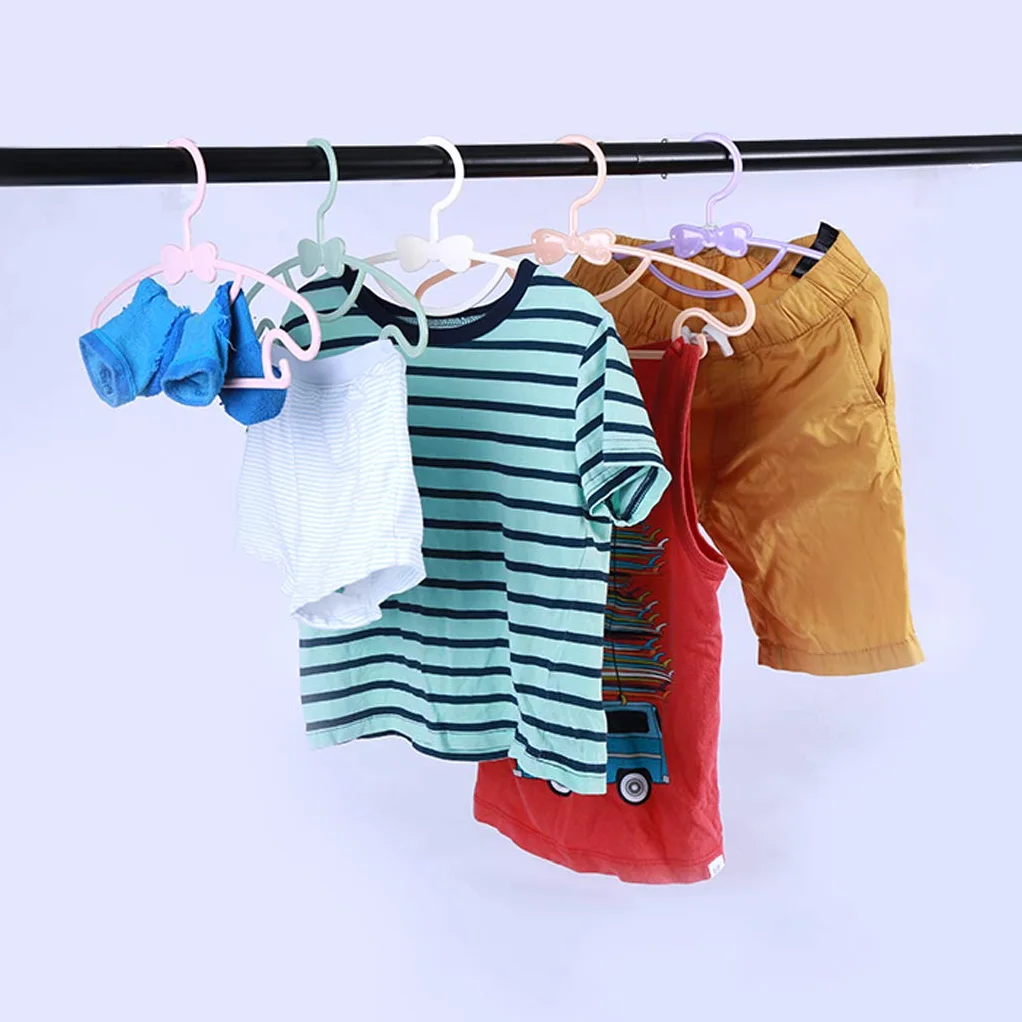 sfesnid Grucce per bambini grucce resistenti per bambini e neonati Set di 30 pezzi vale la pena di possedere + 10 pezzi Organizzatore