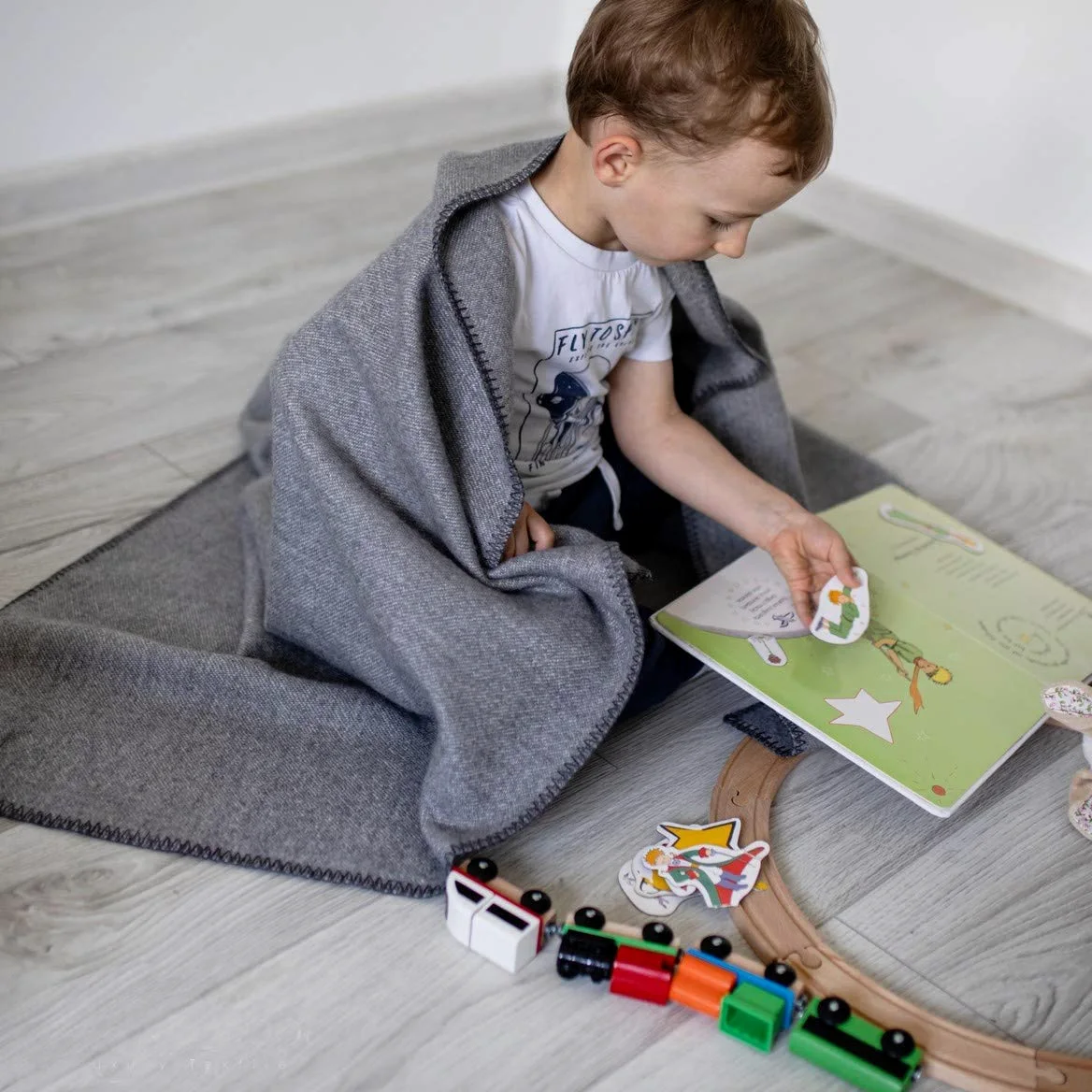 Linen & Cotton Morbido e Caldo Doppia Faccia Coperta Bambini Copertina Neonato Prima Coperta Santino - 100% Lana Merinos Superfine, Grigio (90 x 140 cm) per Carrozzina Culla Passeggino Lettino Viaggio