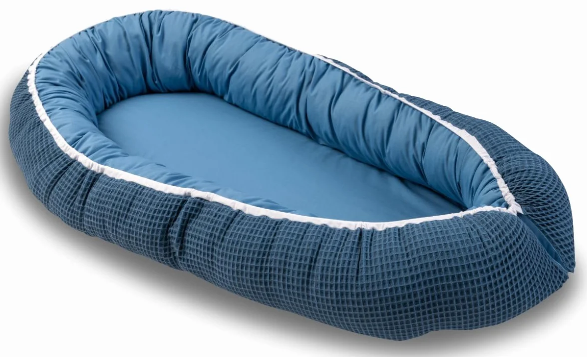 ULLENBOOM Riduttore Lettino Neonato Blu - Riduttore Culla 55x95 cm - 100% OEKO-TEX e Made in EU, Adatto come Baby Cocoon e Lettino da viaggio