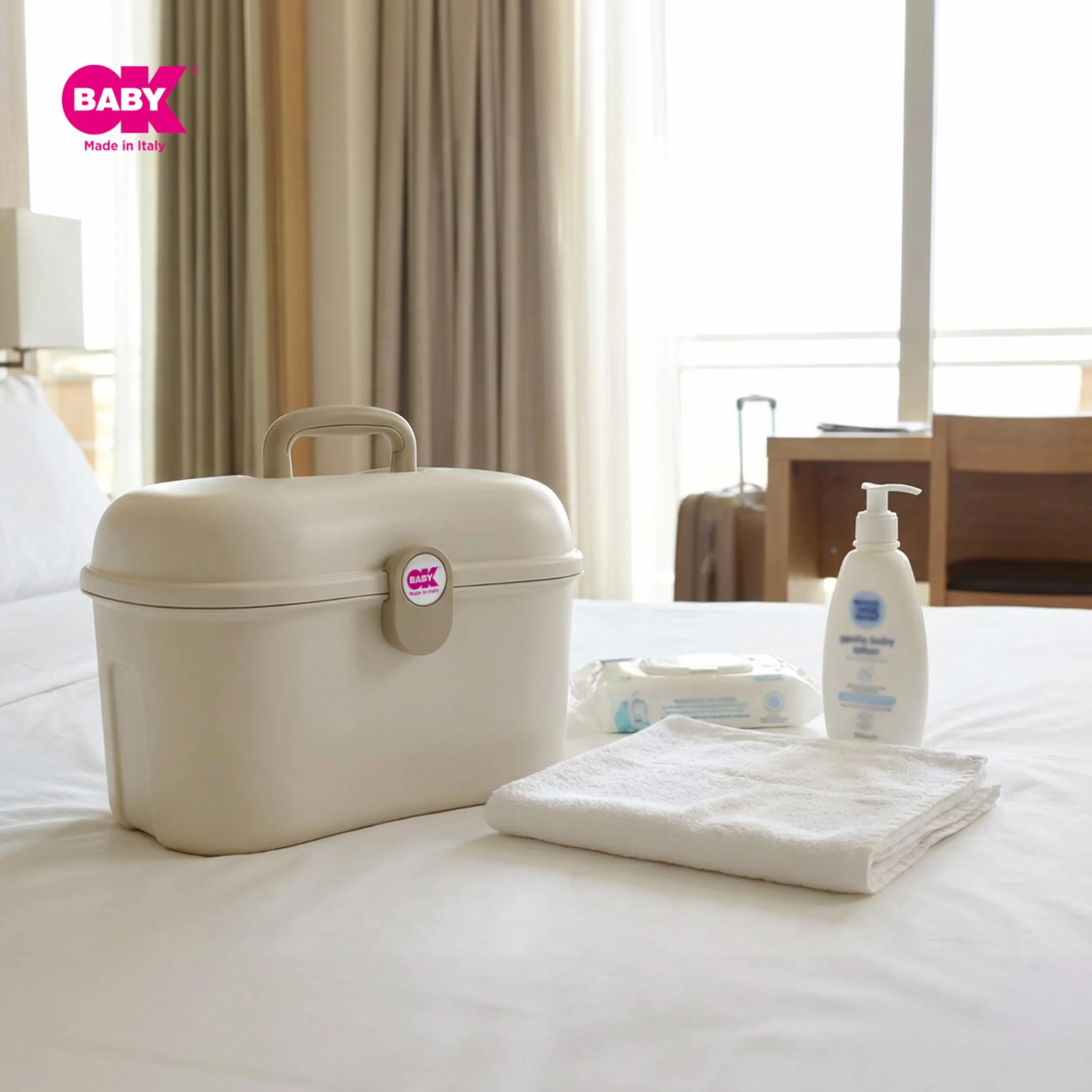 OKBABY Beauty Care - Pratico Bauletto da Viaggio per Organizzazione e Trasporto dell'Occorrente per il Bambino - Bianco