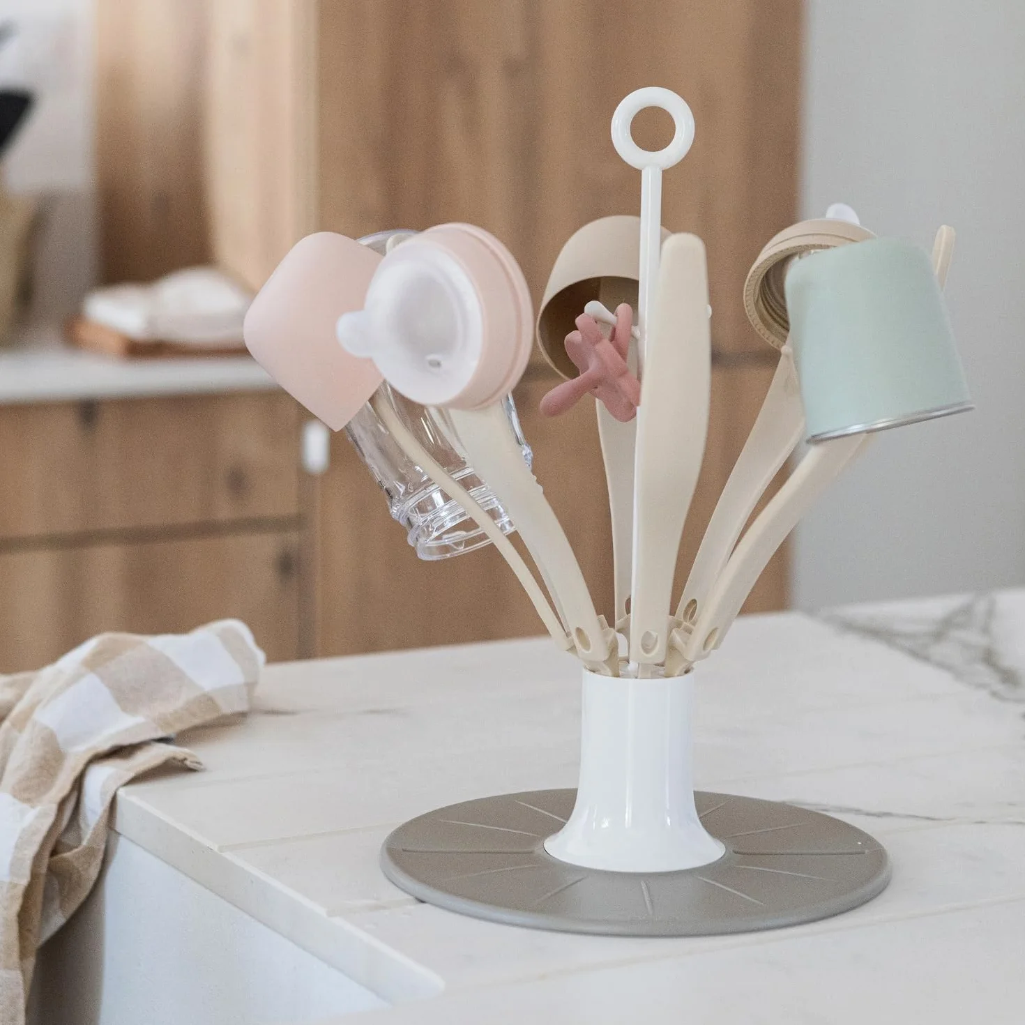 BÉABA Asciuga Biberon Arbre Flower – Pieghevole, Capacità 8 Biberon e Accessori, Compatto e Nomade, Facile da Riporre, Ideale per Viaggi – Argilla