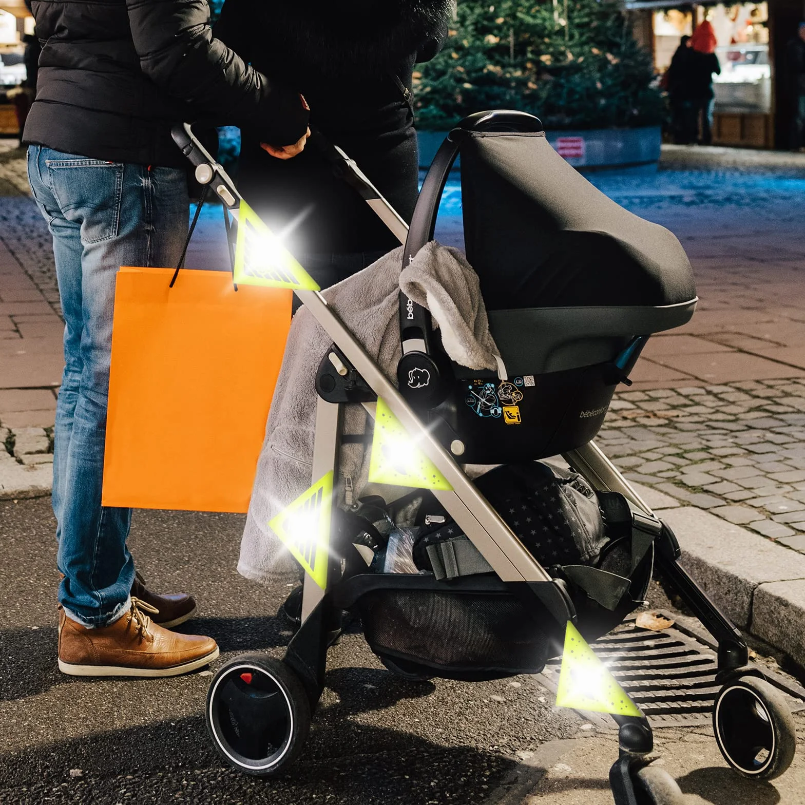 4 Catarifrangenti per Passeggino, Universali, Ideali per Passeggini, Biciclette, Rimorchi e Molto Altro, Simpatici Neonati e Nuvole, Luna, Stelle, Motivo Neon Giallo