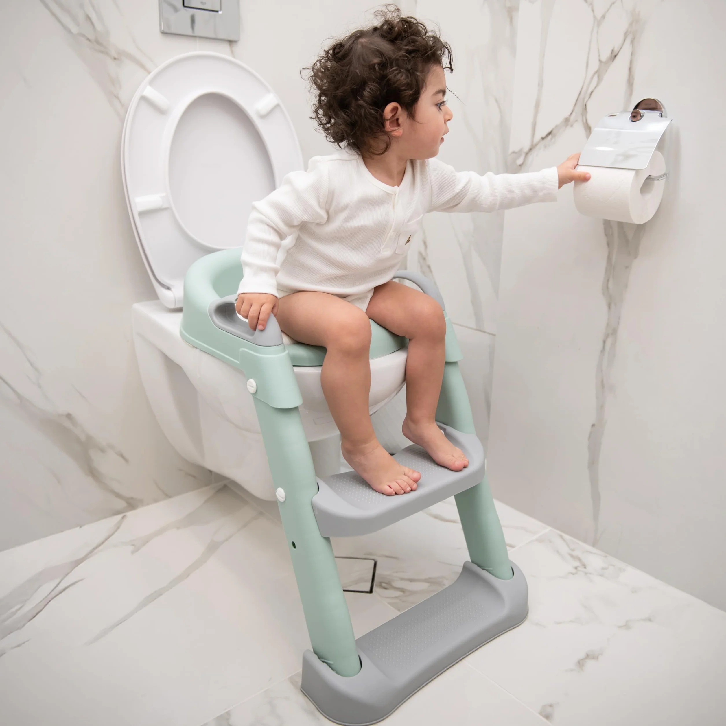 KikkaBoo Riduttore WC bambini con scaletta LEA, Educatore da toilette, Pieghevole e regolabile, Design anatomico, Imbottitura morbida rimovibile, Maniglie, Antiscivolo, 18+ mesi, Grigio