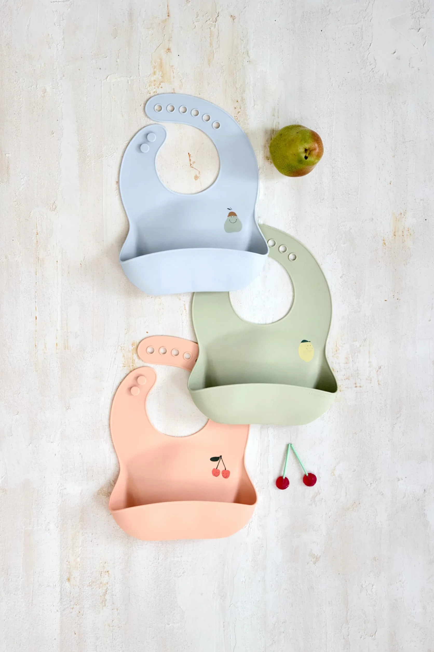 LÄSSIG Bavaglino in silicone per bambini Bavaglino per bambini con vassoio di raccolta lavabile in lavastoviglie/Happy Fruits Cherry