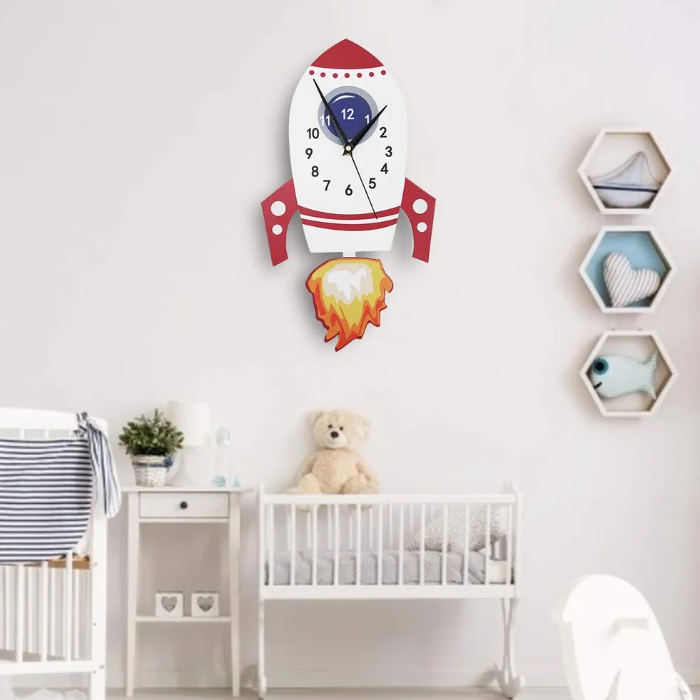 Orologio per decorazioni per la camera da letto per bambini, batteria a parete silenziosa per parete silenziosa a razzo cartone animato per bambini