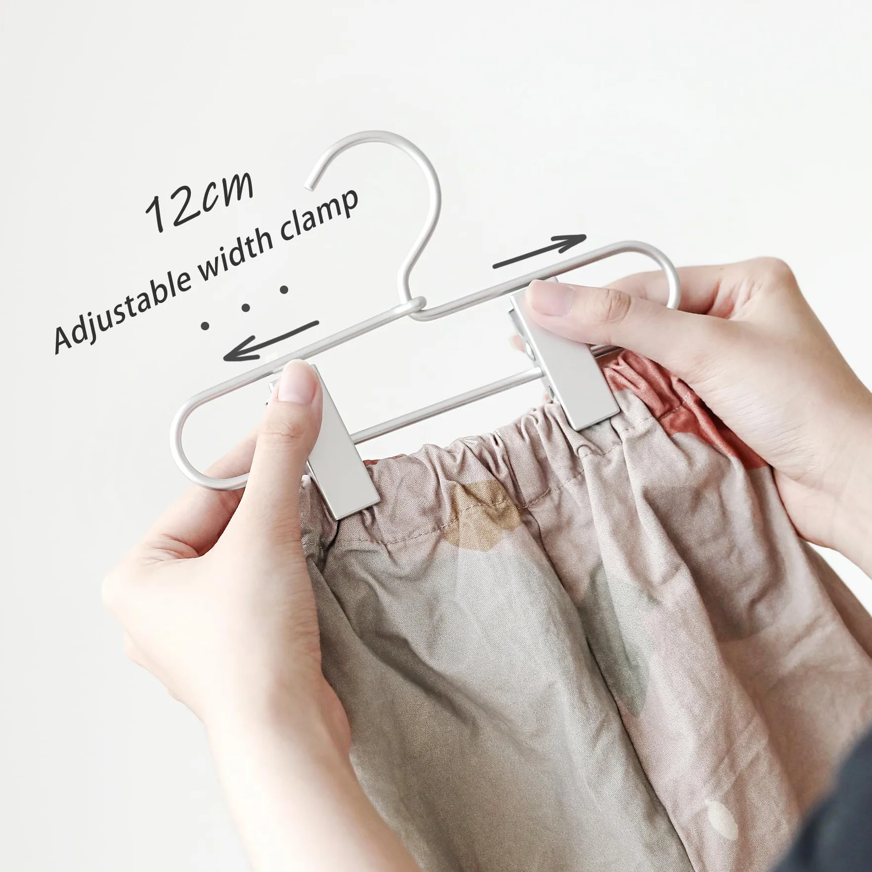 SHIMOYAMA Grucce appendiabiti per bambini con clip, antiscivolo e regolabili, confezione da 6 pezzi, in alluminio (18 cm), piccole grucce per vestiti per neonati e animali domestici