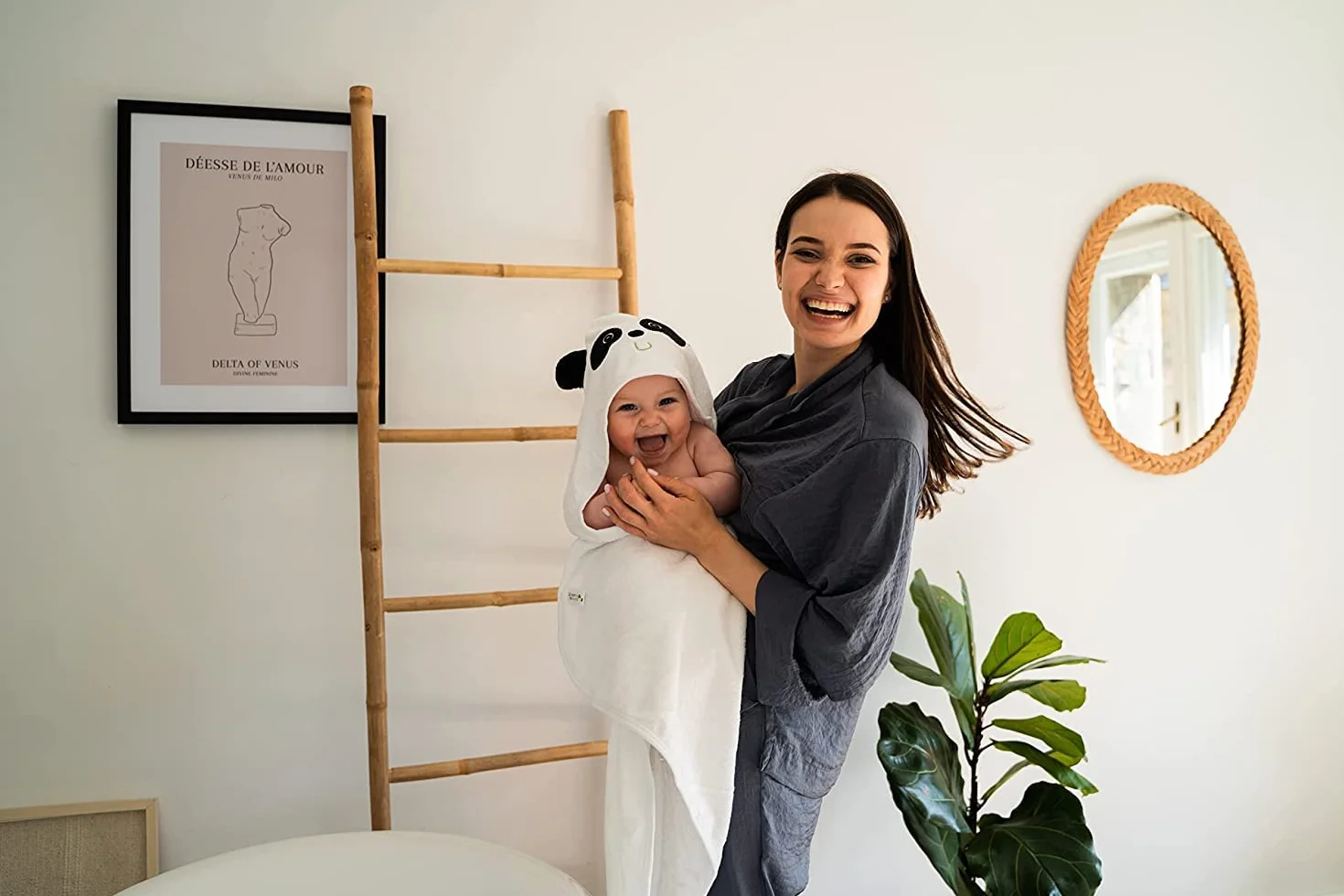 JM Asciugamano con Cappuccio Neonato - Premio, Ipoallergenico Accappatoio 100% Bambù Organico, 90x90 cm con Confezione Regalo e Salvietta, Asciugamani Spessi e Assorbenti