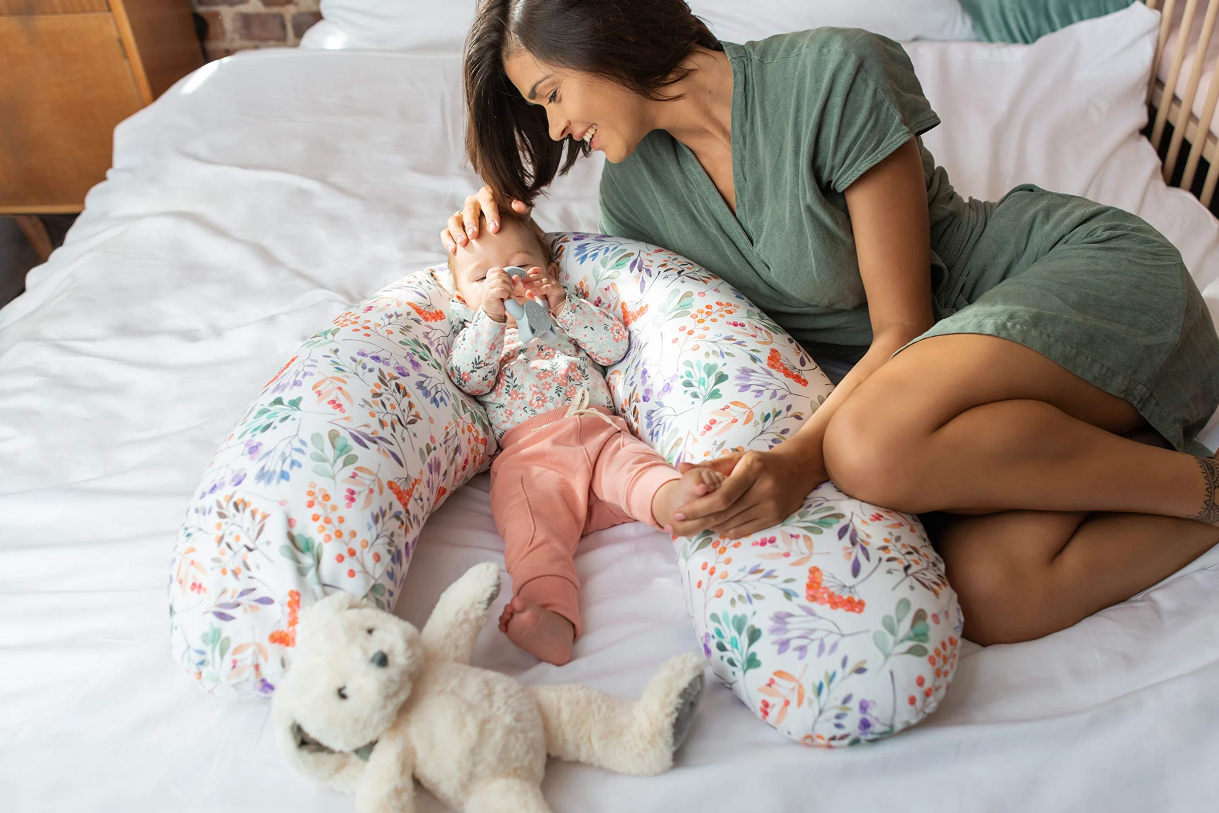 CEBA BABY Cuscino per Allattamento - Cuscino per Allattare Neonato e per Gravidanza in Cotone, con Microsfere di Polistirolo - Certificato Oeko-Tex 100 - Anallergico - 190 cm Flores