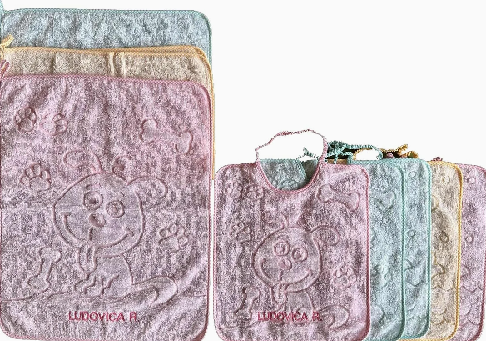 Set 5 bavaglini + 3 salviette asciugamani jacquard con elastico bambino 5 bavaglie colori blu azzurro giallo rosso set asilo nido scuola materna