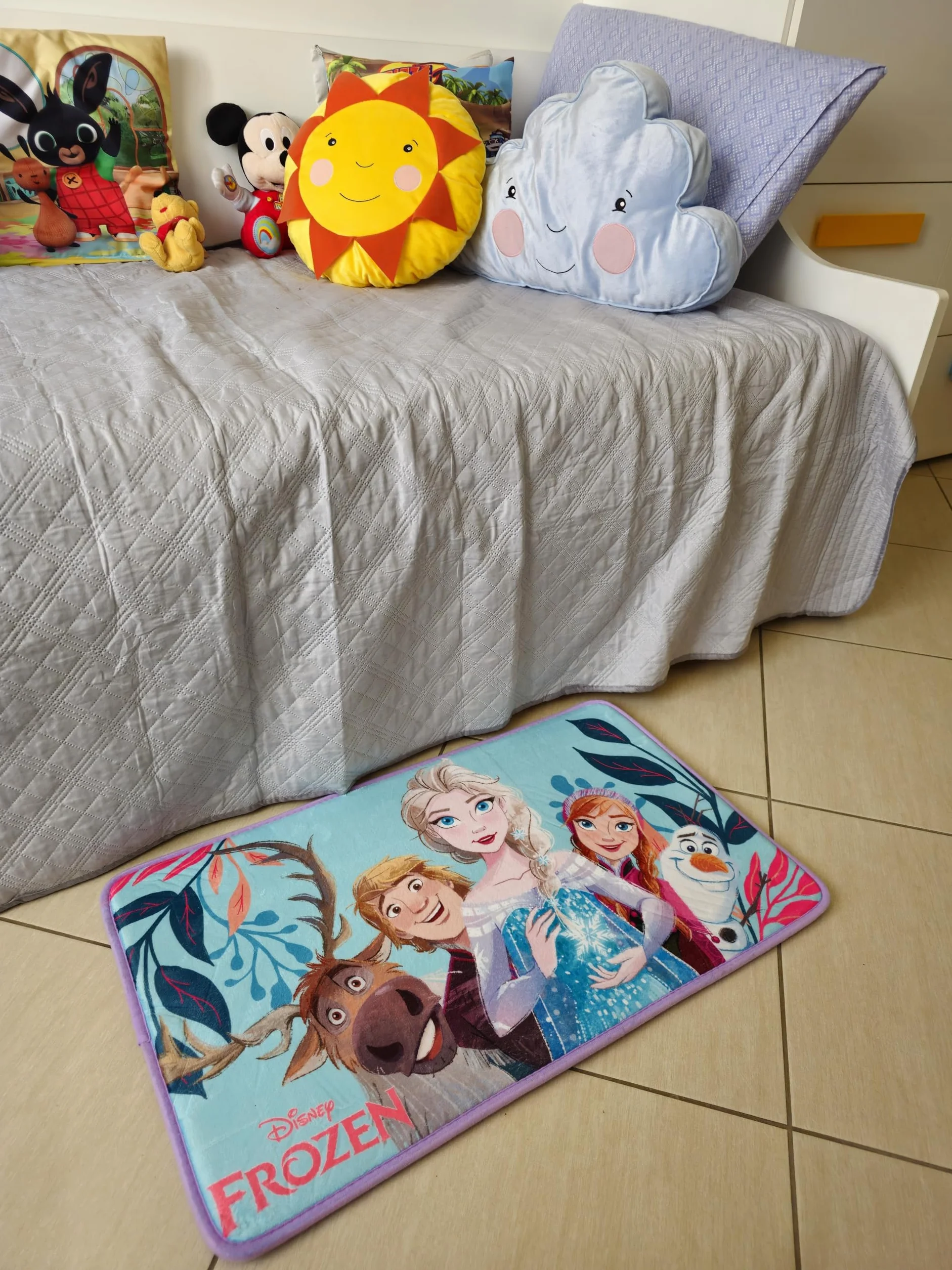 ILS I LOVE SHOPPING Tappeto decorativo per la cameretta dei bambini, antiscivolo, morbido e soffice - Spessore 2cm (Frozen)