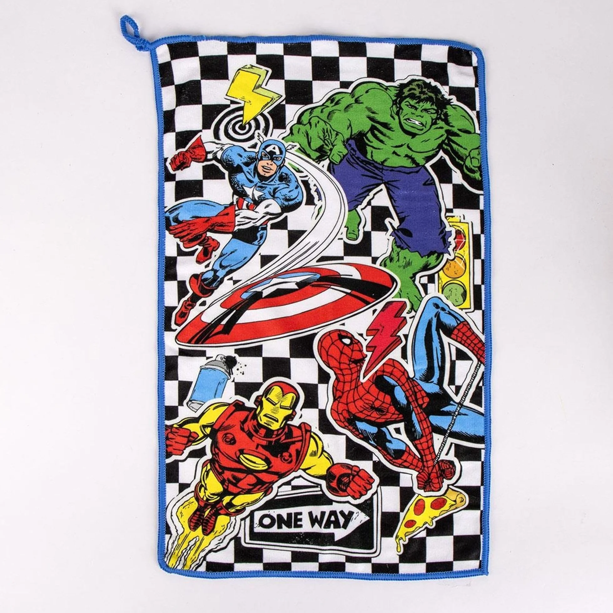 Set di spazzole per capelli per bambini Marvel Avengers con asciugamano e custodia trasparente - Borsa per la cura personale Avengers e accessori originali dei supereroi