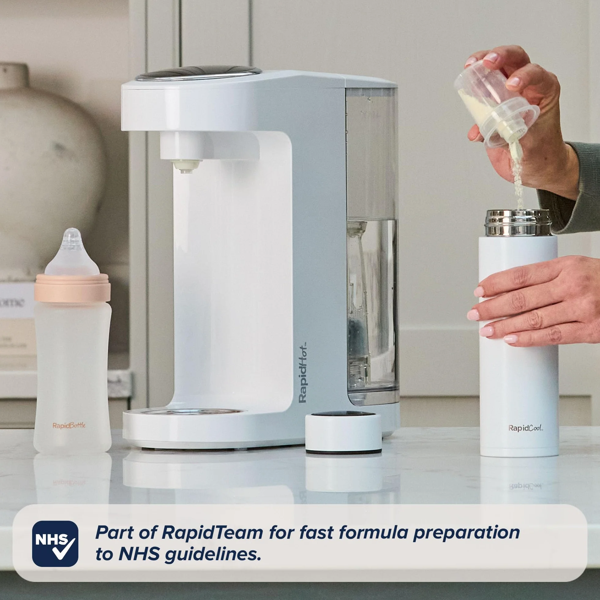 Nuby RapidSterilise+ Sterilizzatore UV per biberon RapidBottle e RapidCool, portatile – 30 utilizzi per carica, ricarica USB, spegnimento automatico, elimina il 99,9% dei batteri in 1 minuto (Bianco)