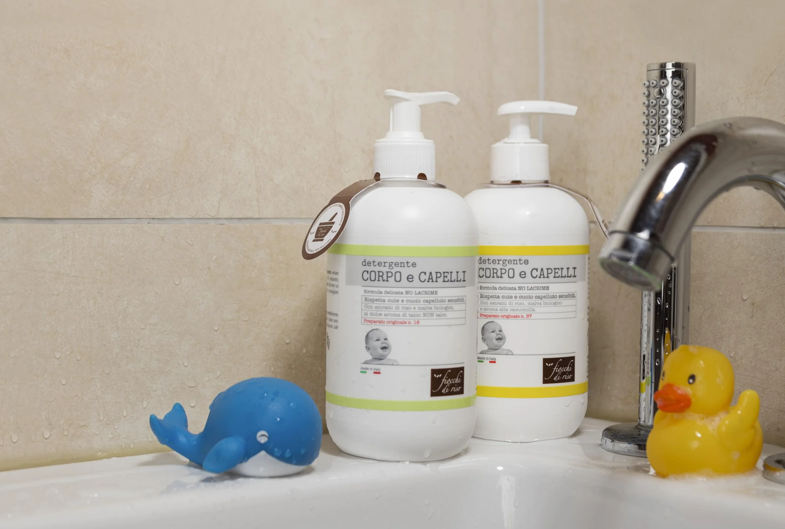 Fiocchi di Riso - Detergente CORPO e CAPELLI TALCO - 400ml - DETERGENZA NEONATI - Rispetta cute e cuoio capelluto sensibili. Pack riciclato