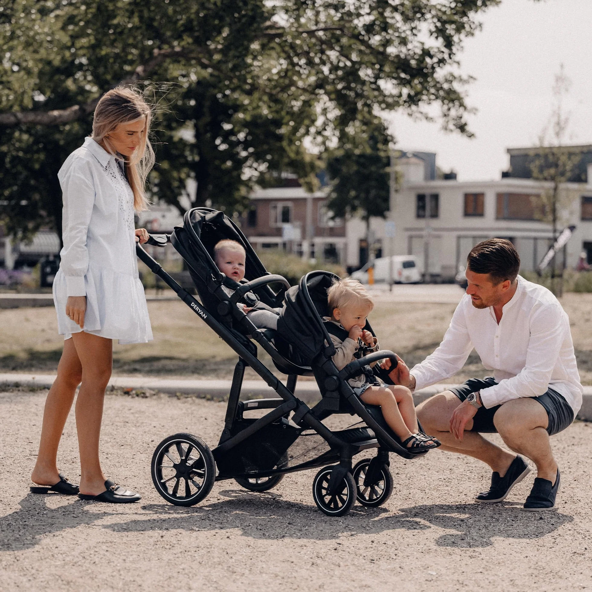 Deryan Evy V2 Passeggino per 2 bambini, Duo Tandem, 0-4 anni, doppio Duett, per neonati e bambini in età prescolare, carrozzine fino a 50 kg, passeggino, passeggino da viaggio 2 in 1, Nero con zecca