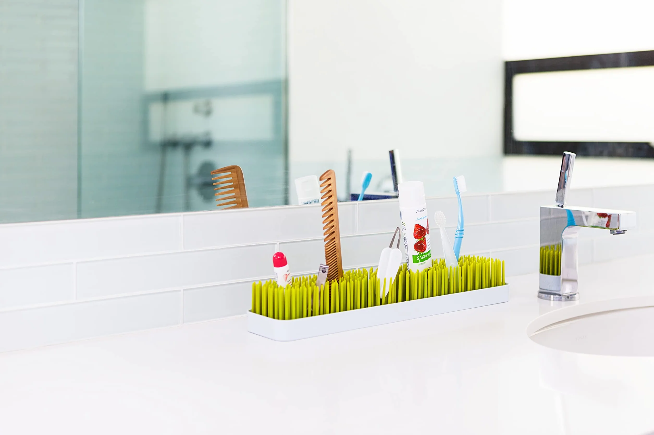 Boon TOMY PATCH Countertop Drying Rack For Baby Bottles And Accessories, Stylish Nursery Accessories, Baby Essentials for New Parents, BPA Green