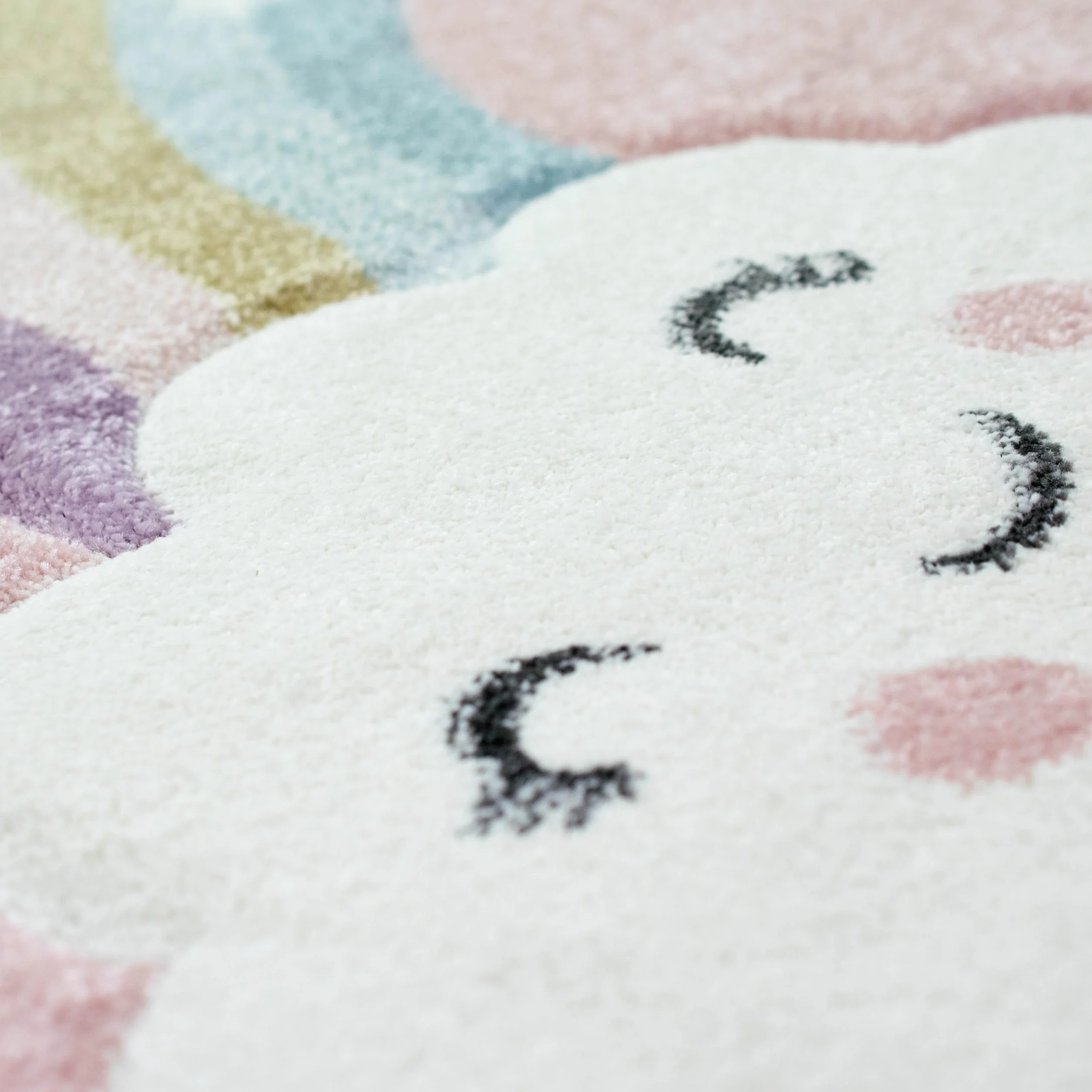 Teppich-Traum Tappeto per Bambini in Camera Arcobaleno con Nuvole e Cuori Rosa Größe 80x150 cm