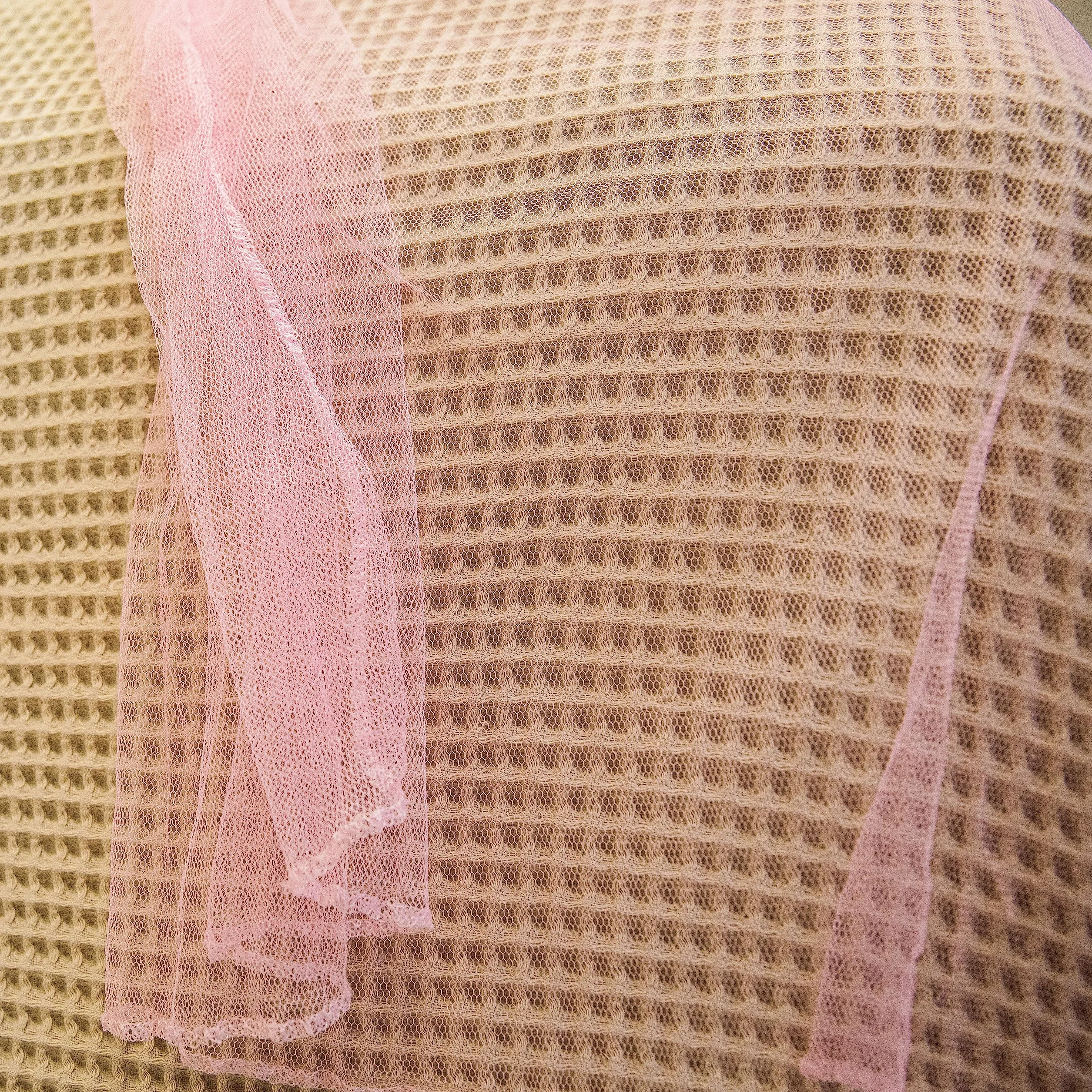 Rosa Baldacchino per letto da ragazze con bagliori pre-incollati nelle stelle scure - Zanzariera con decorazioni per camera Princess - Tenda per camerette per bambini con Luci della Galassia
