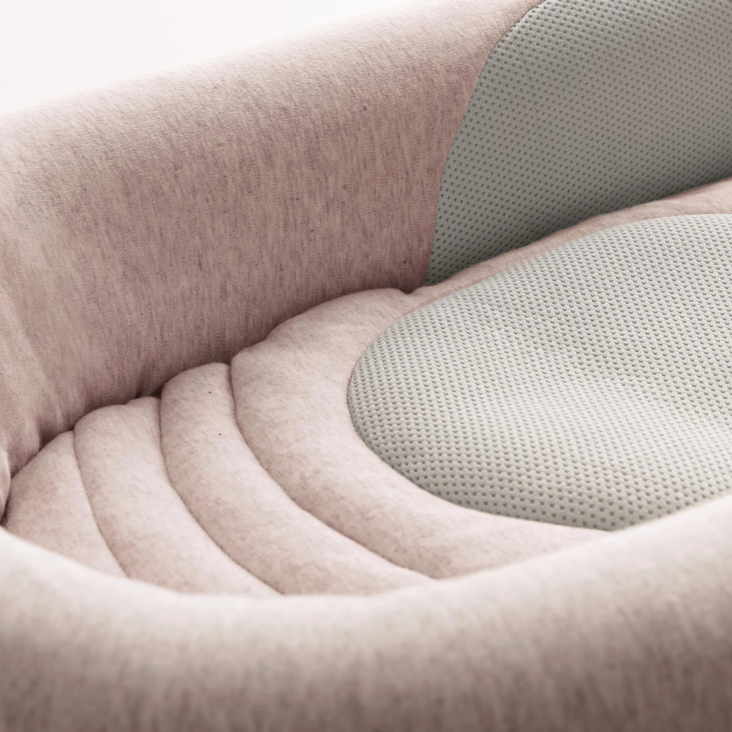 Inglesina Welcome Pod Baby Nest Ergonomico 0-8 Mesi, Riduttore Lettino Traspirante in bambù e Cotone, Sfoderabile e Lavabile, Delicate Pink