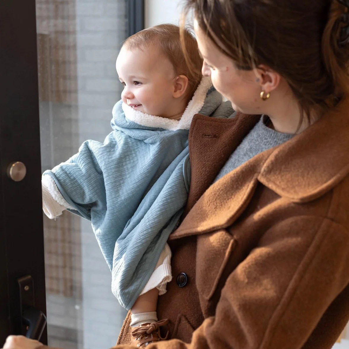 Bemini – Poncho in pile per bambini | Poncho | Bambino | Parka per bambini | Poncho da viaggio Teddy | 9 – 36 mesi |