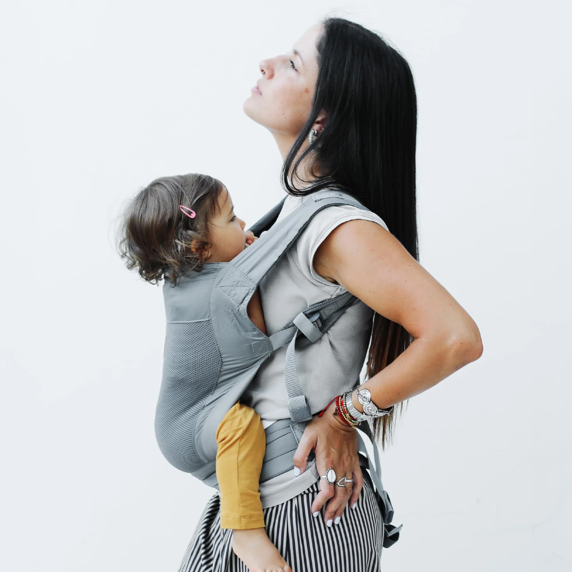 Beco Fly Ultralite Marsupio Neonati e Bambini – Compatto, Pieghevole e Leggero – Con Borsa da Trasporto, Posizione a "M" Ergonomica, Fronte Mamma e Zaino (7–20 kg) - Grigio