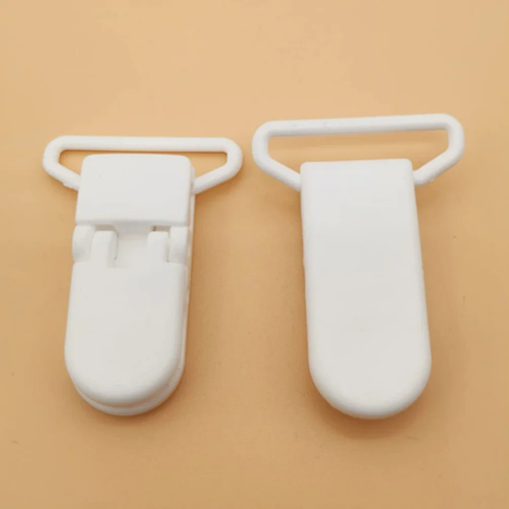 10 pezzi riutilizzabili in plastica distintivi clip per bambini manichini ciucci clip per giocattoli per bambini artigianato bianco design utile
