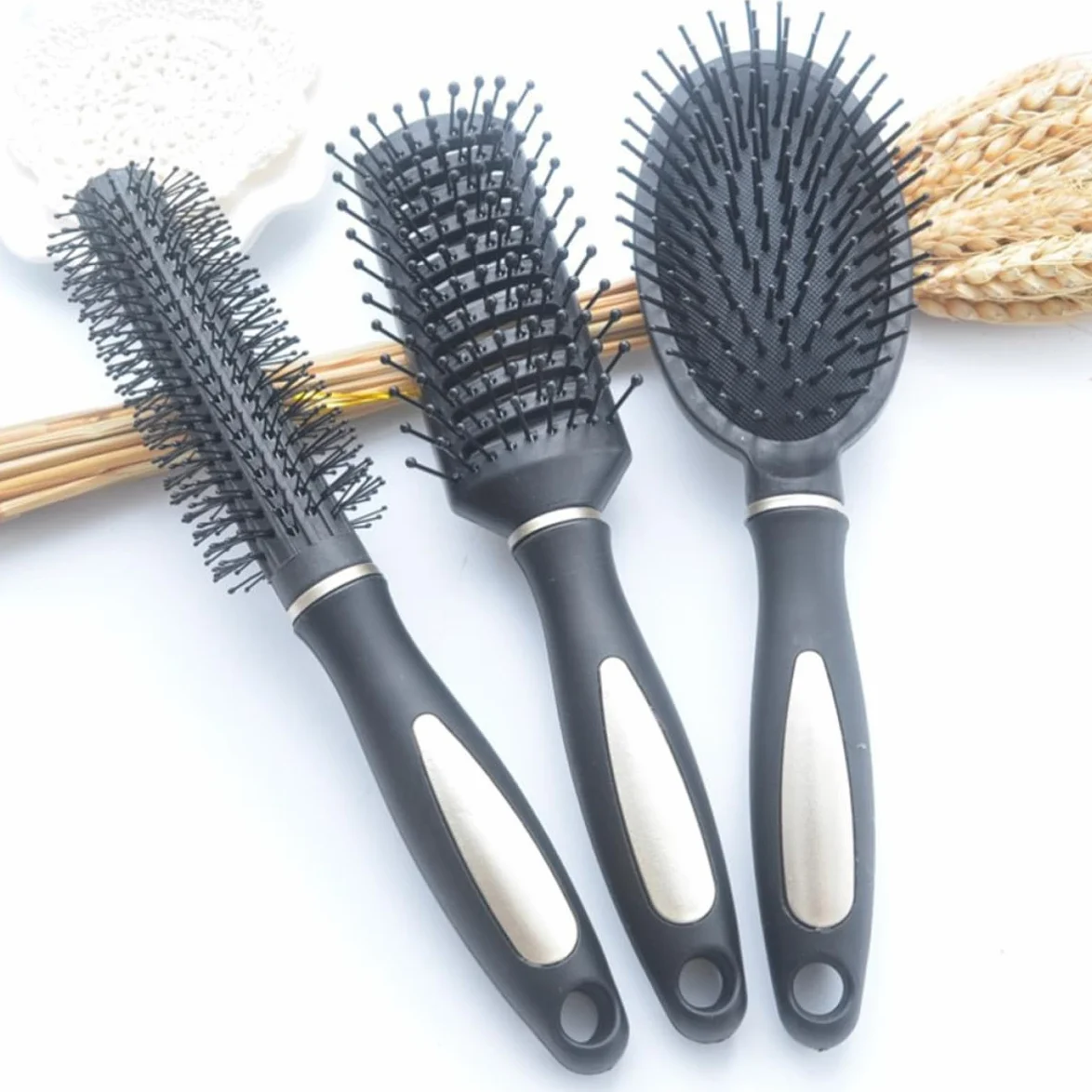 Pettini Massaggianti Antistatici con Manico Ergonomico Set 3 in Plastica Colore Nero per Capelli Ricci, Adatti per Salone e Casa