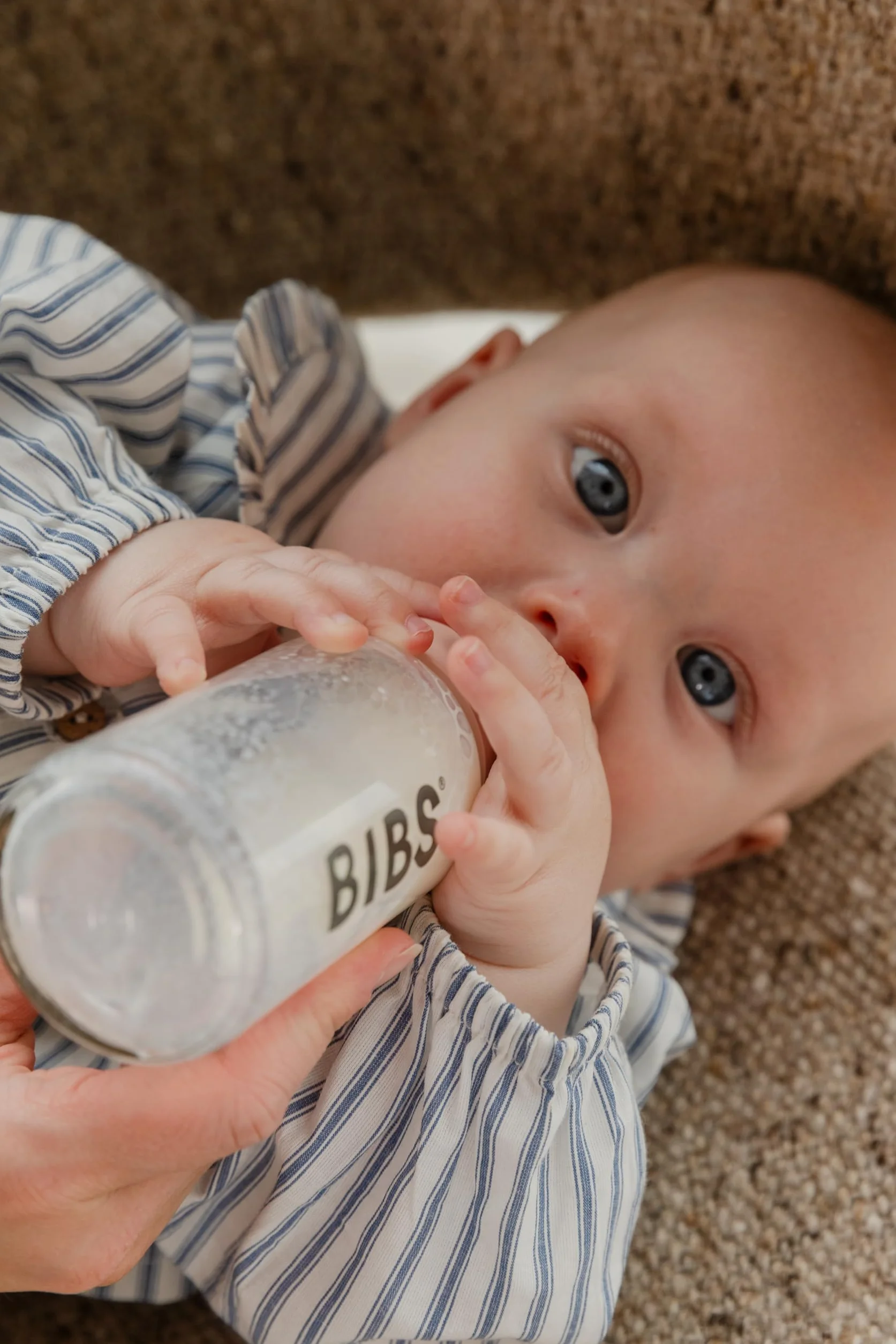 Biberon Baby BIBS 150 ml - Tettarella in lattice di gomma naturale - Anti-coliche, senza BPA, tettarella tonda, flusso lento, leggero e facile da pulire, per neonati 0+ anni - Blush