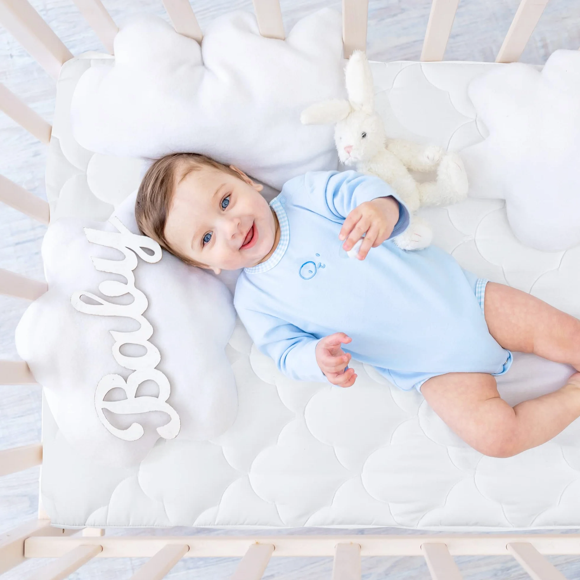 SONIVE Coprimaterasso impermeabile per culla e bambini piccoli, imbottitura in microfibra, 10 oz, certificato Oeko-Tex Standard 100, bianco, 70 x 140 cm