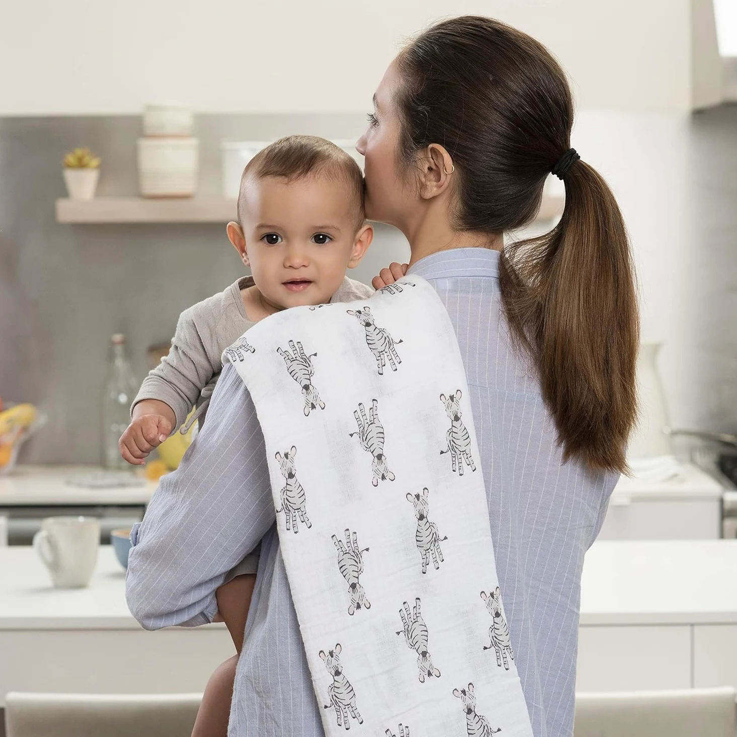 aden + anais Safari Swaddle Coperta – Confezione da 4 | Grande 100% mussola traspirante – Set per neonati e ragazzi | Zebra, Tigre & Elefant Animal Design | Dormire neonati e bambini