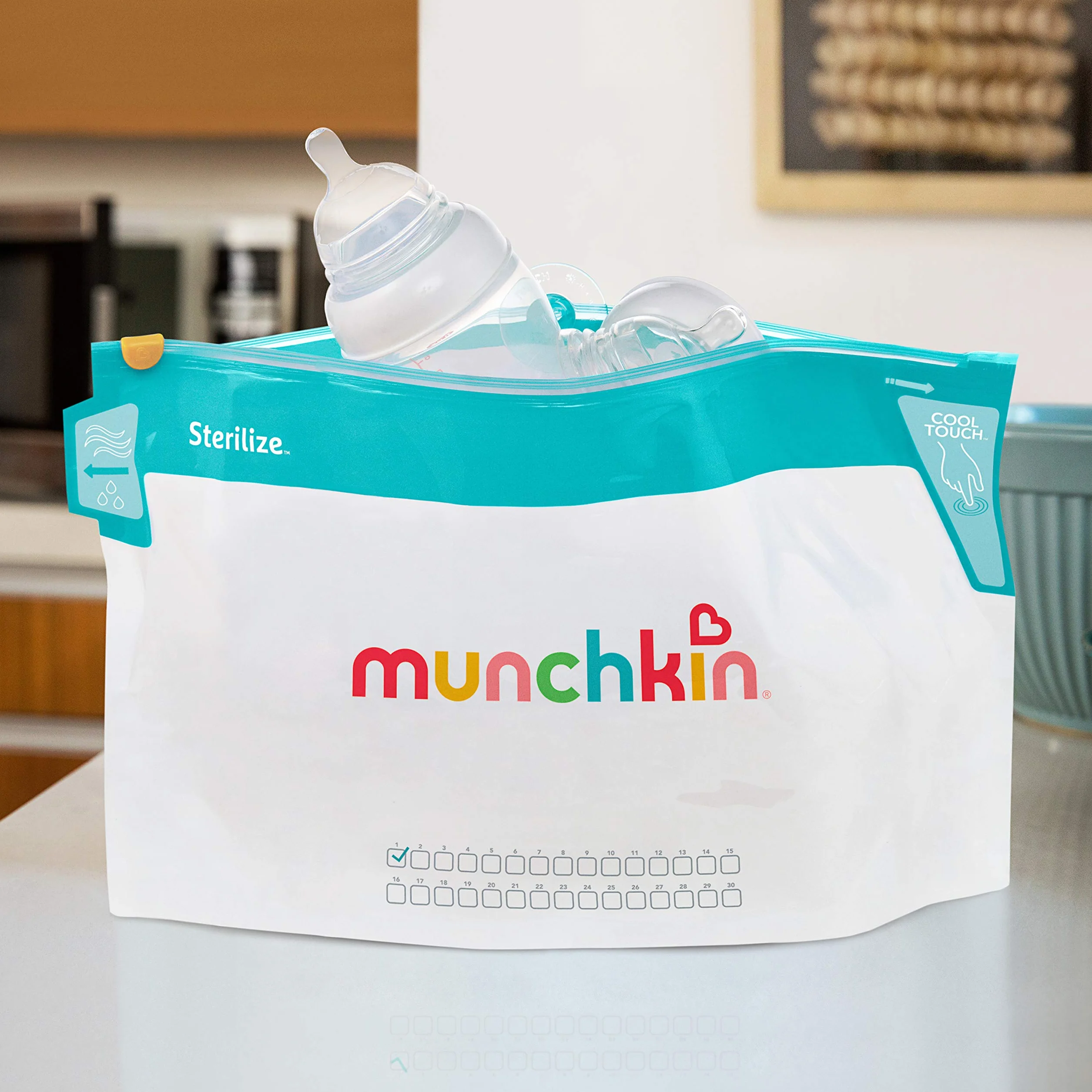 Munchkin Cool Touch Microwave Steriliser Bags | Baby Bottle Teat & Dummy Steriliser | 6 Reusable Baby Steriliser Bags | Cold Water Steriliser & Sterilising Unit Alternative | Mini Travel Steriliser