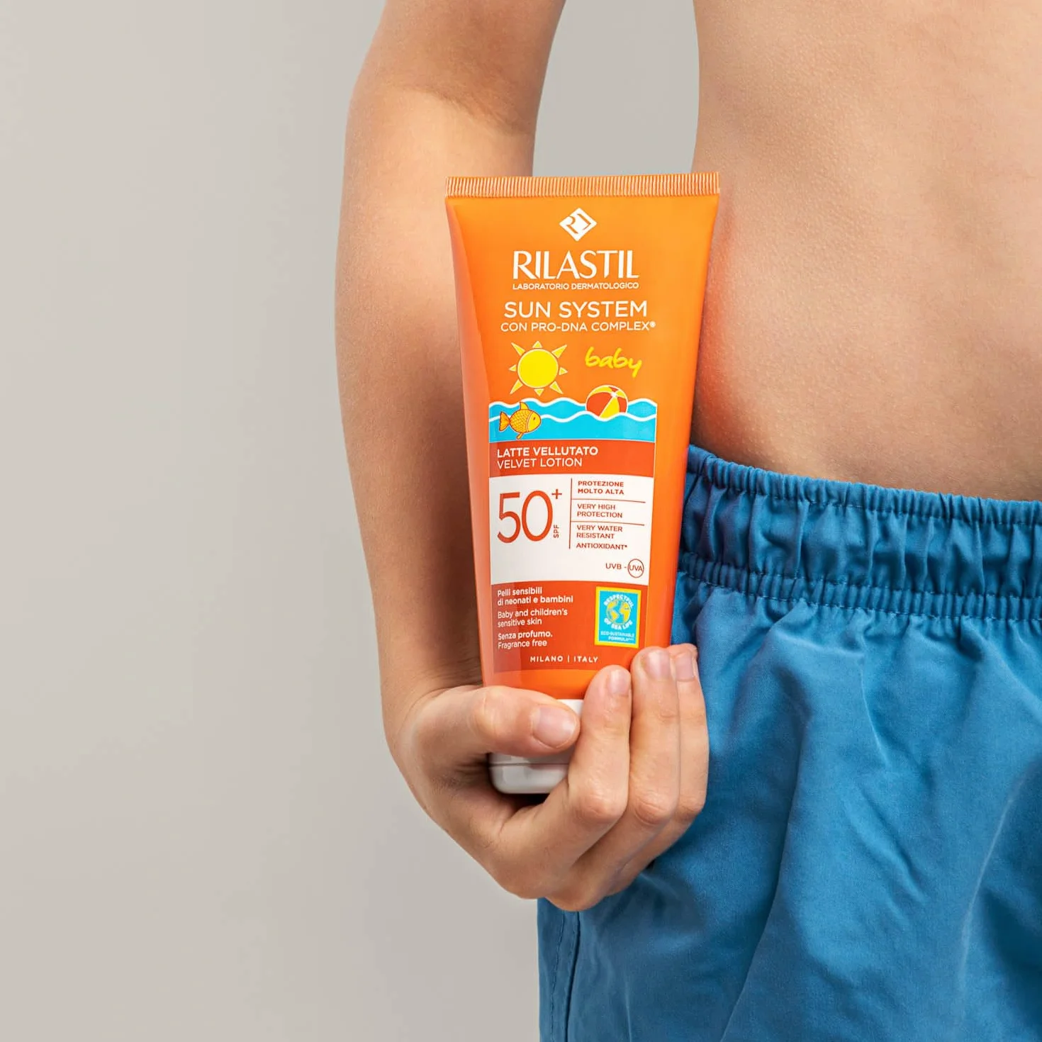 Rilastil Sun System Baby Latte Vellutato per Pelle Sensibile del Bambino, Resistente all'Acqua, Protezione Molto Alta, SPF 50+