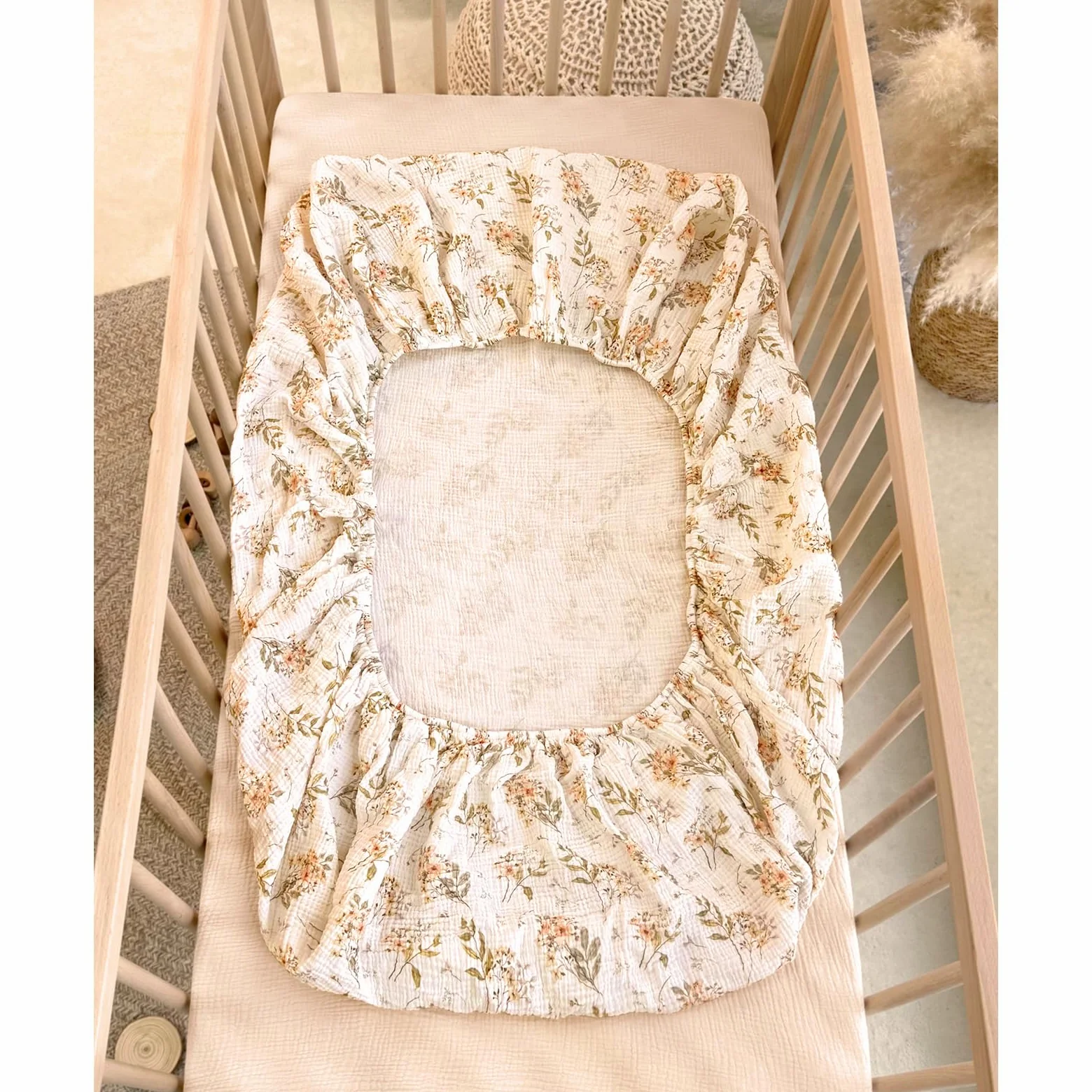 lulumoon Lenzuola per culla con angoli: lenzuola in mussola di cotone morbido per culla standard, motivo floreale verde oliva per ragazze, confezione da 2