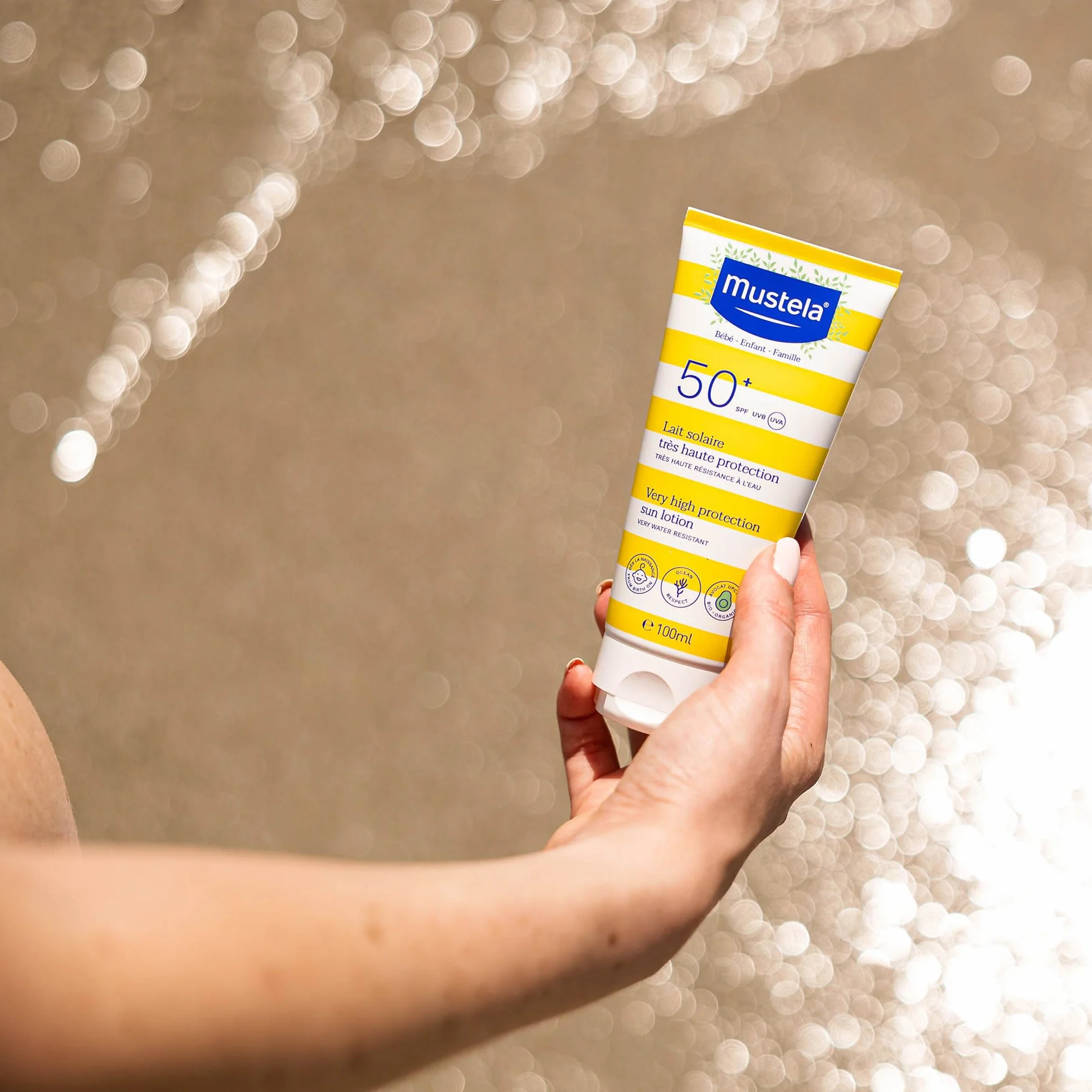 Mustela Latte Solare Spf 50, Viso, Corpo, Con Perseose di Avocado, Neonati, Bambini, Tutta la Famiglia, Adatto in Gravidanza - Protezione Molto Alta dai Raggi UVB e UVA (100ml)