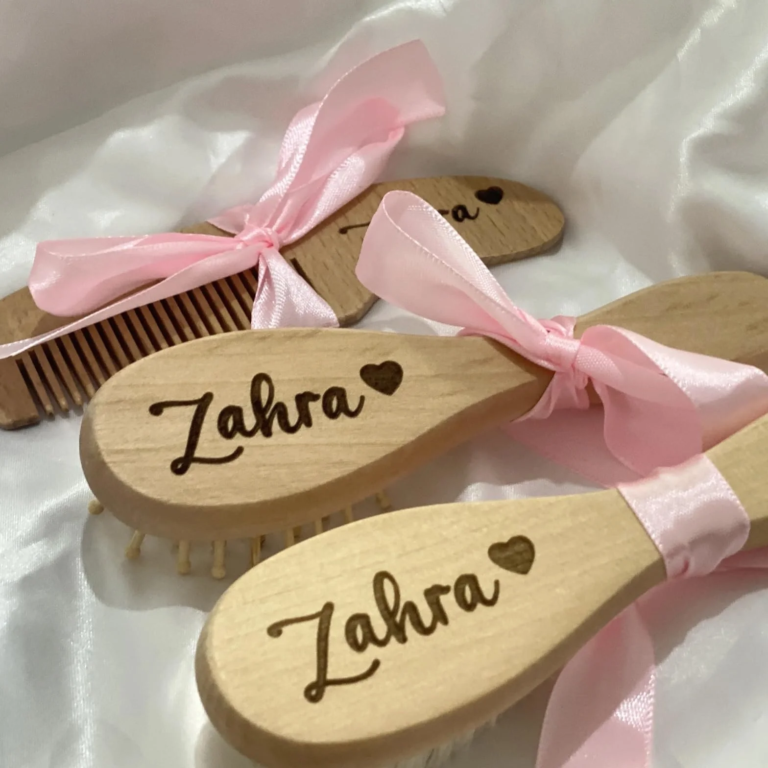 Set Da 3 Pezzi Set Di Spazzole E Pettini Personalizzati Personalizzati For Neonati, Spazzola For Capelli For Bambini, Pettine In Legno Bambini, Cuffia For Culla, Spazzola Con Setole Di Capra Naturali