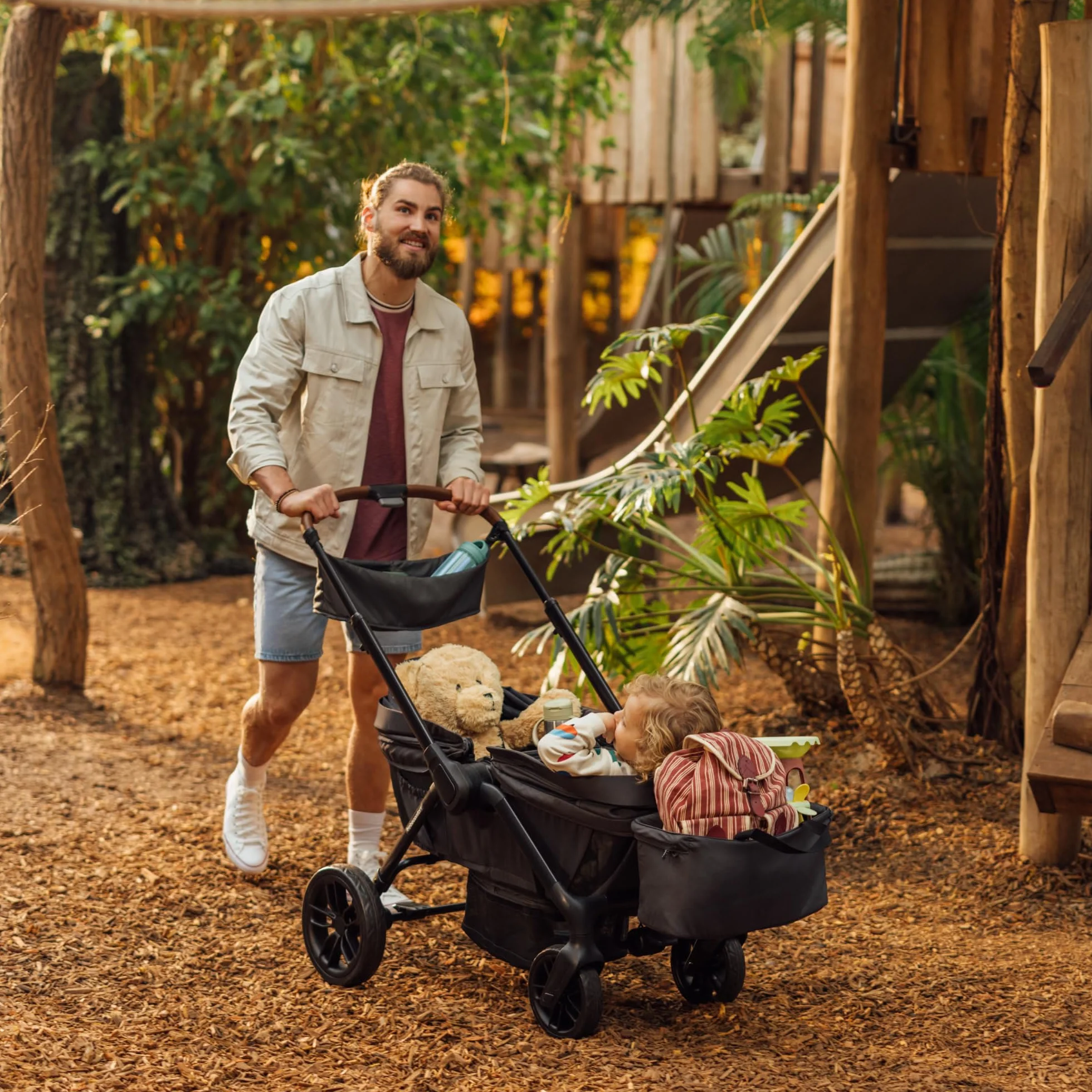 Bebeconfort Helios, Passeggino Gemellare dalla Nascita, 0-4 Anni, 0-22 kg, 2 Sedute Faccia a Faccia, Ruote Larghe All-Terrain, Compatto da Chiuso, Carretto bambini, Capottina, Mineral Graphite