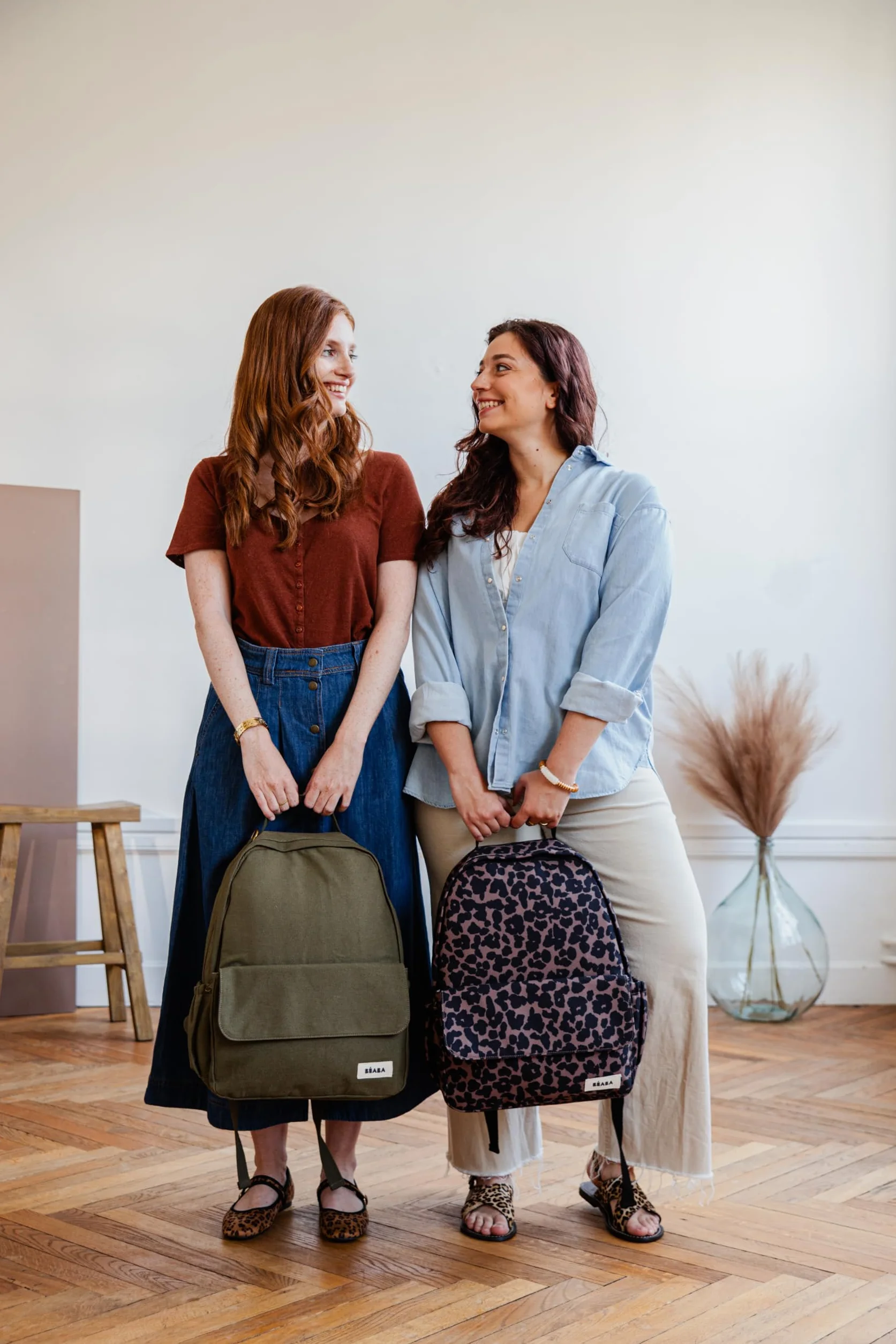 BÉABA Zaino Fasciatoio Bebè Tokyo 21L – Zaino Maternità Unisex Mamma e Papà, 9 Tasche, Tasca Termica, Aggancio Passeggino, Fasciatoio Imbottito – Cachi